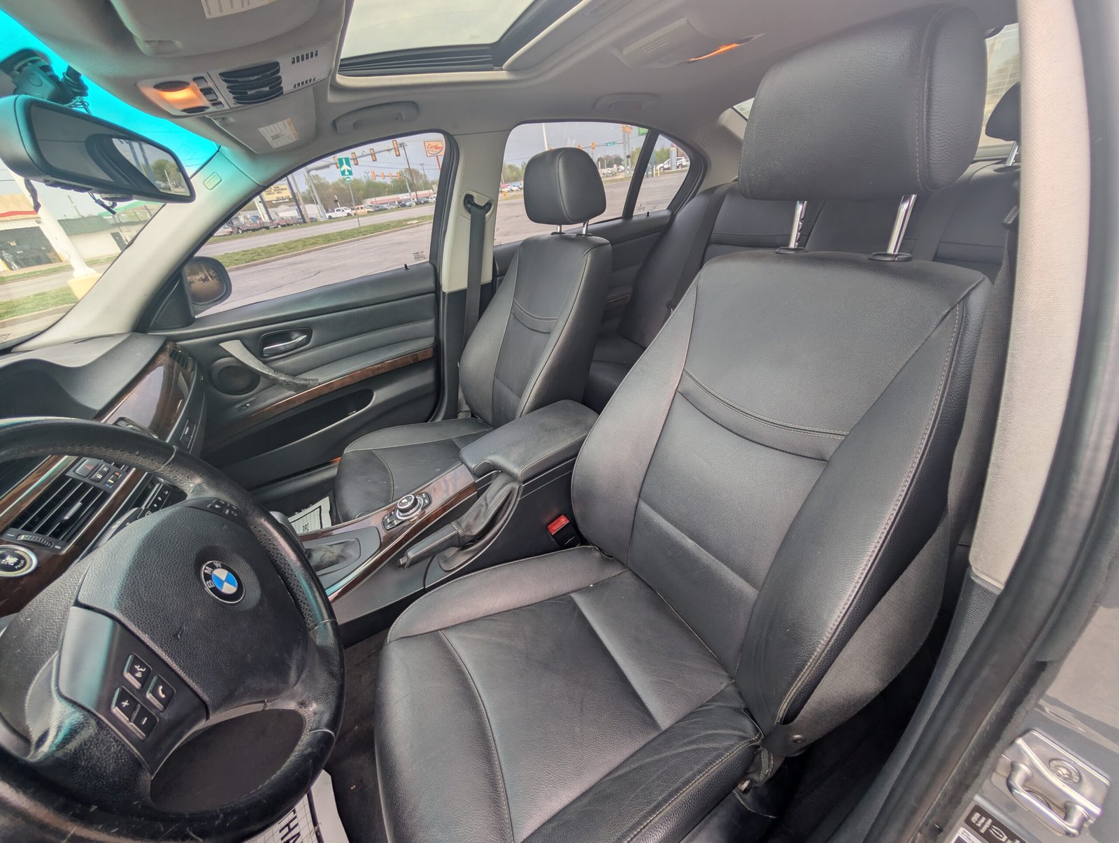 
								BMW 3-series 328i full									