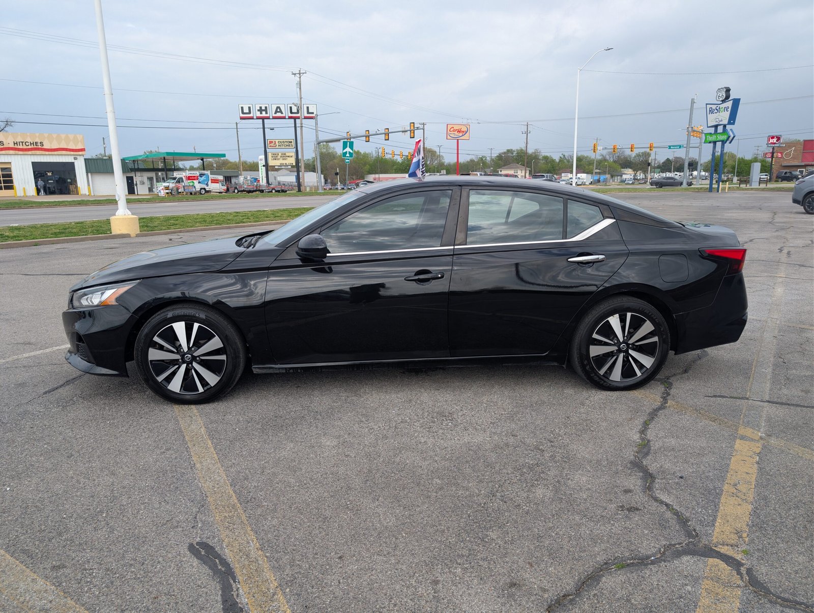 
								Nissan Altima 2021 full									