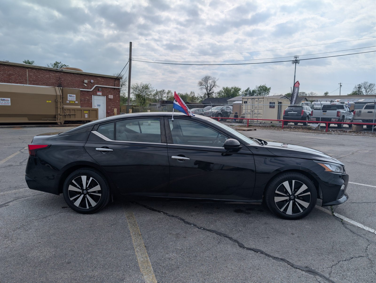 
								Nissan Altima 2021 full									