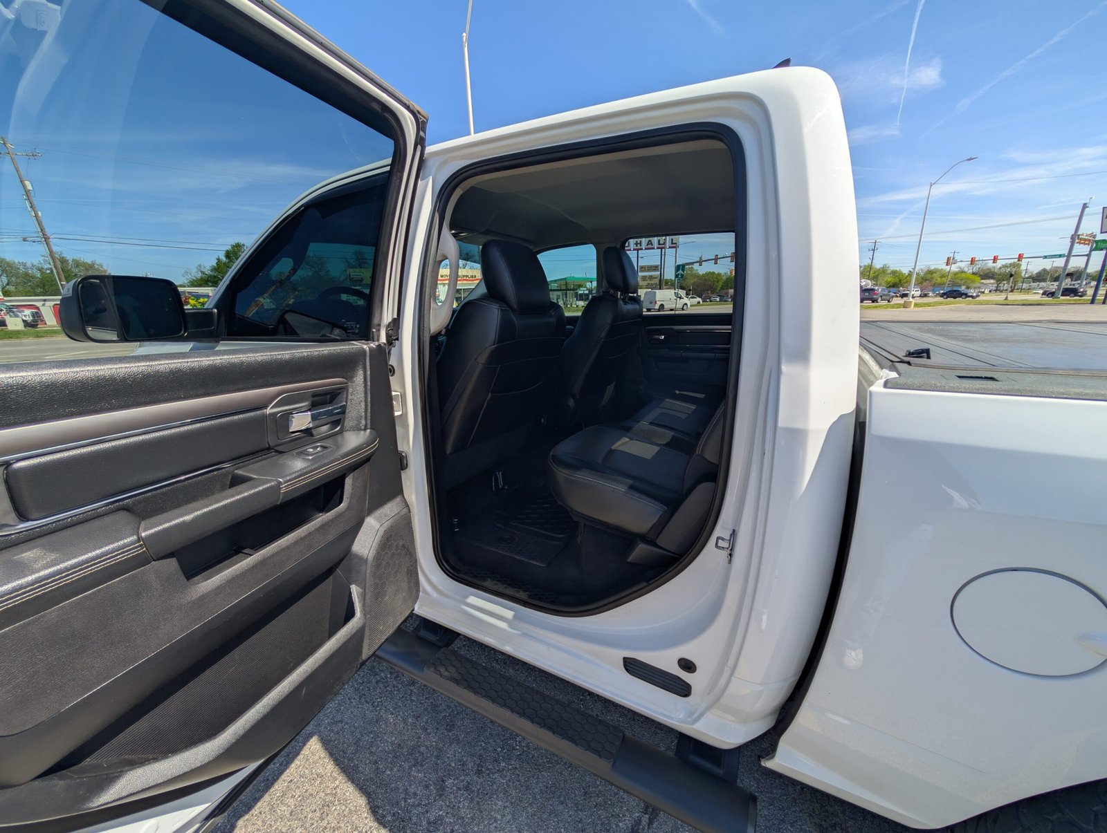 
								Ram 1500 V8 5.7 Liter Hemi full									