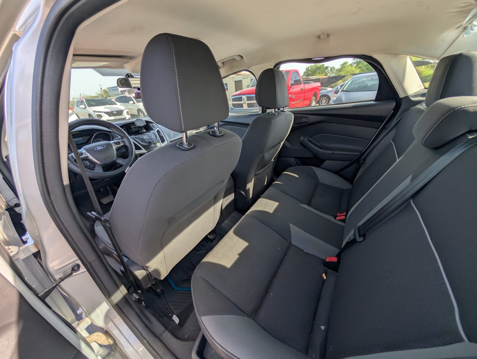 
								Ford Focus 2012 full									