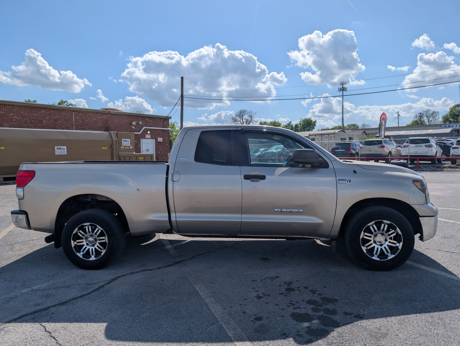 
								Toyota Tundra 2008 full									