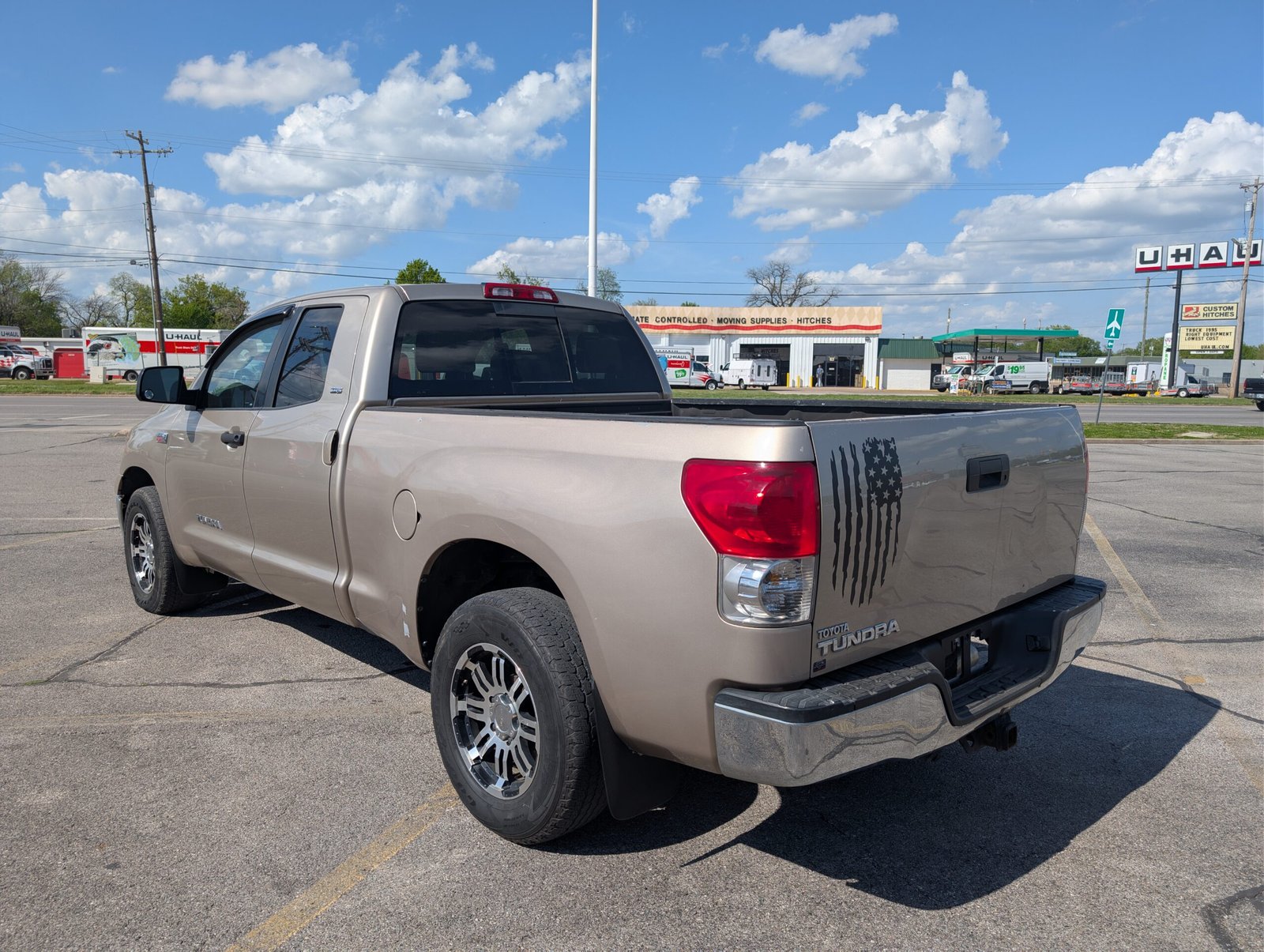 
								Toyota Tundra 2008 full									