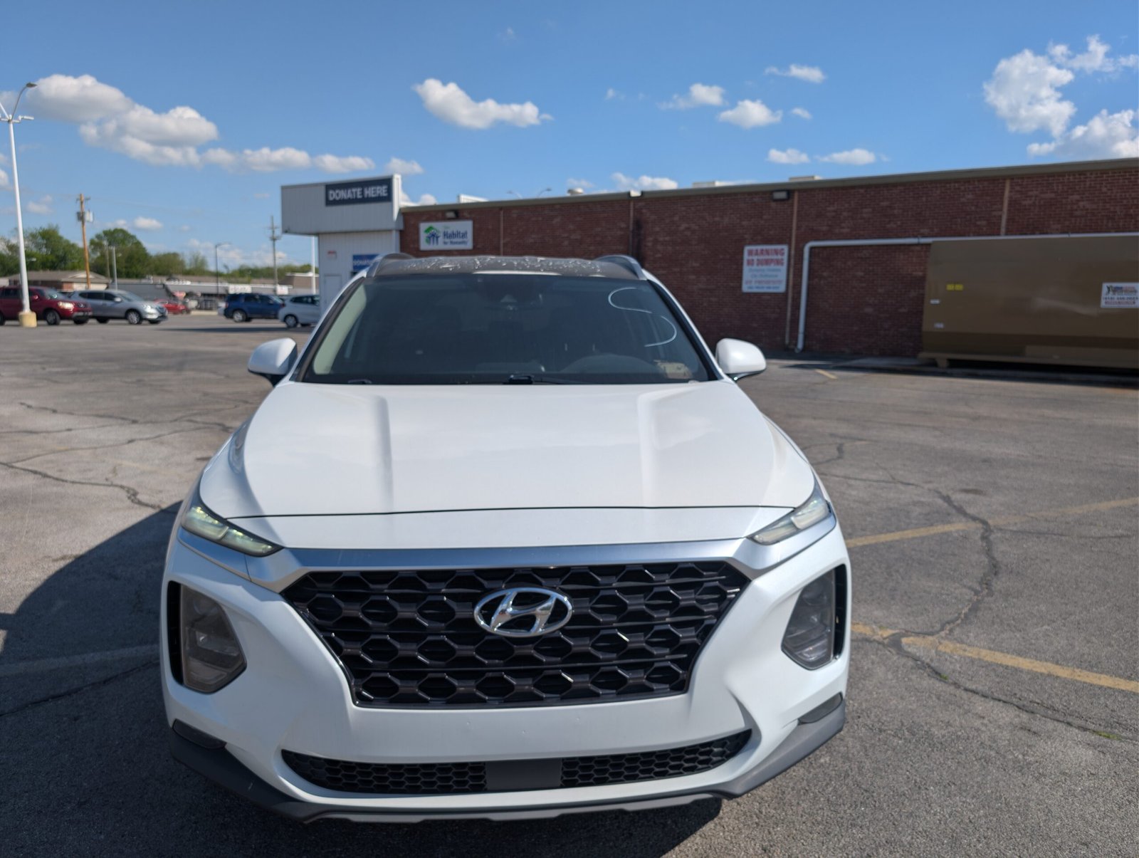 
								Hyundai Santa Fe 2019 full									