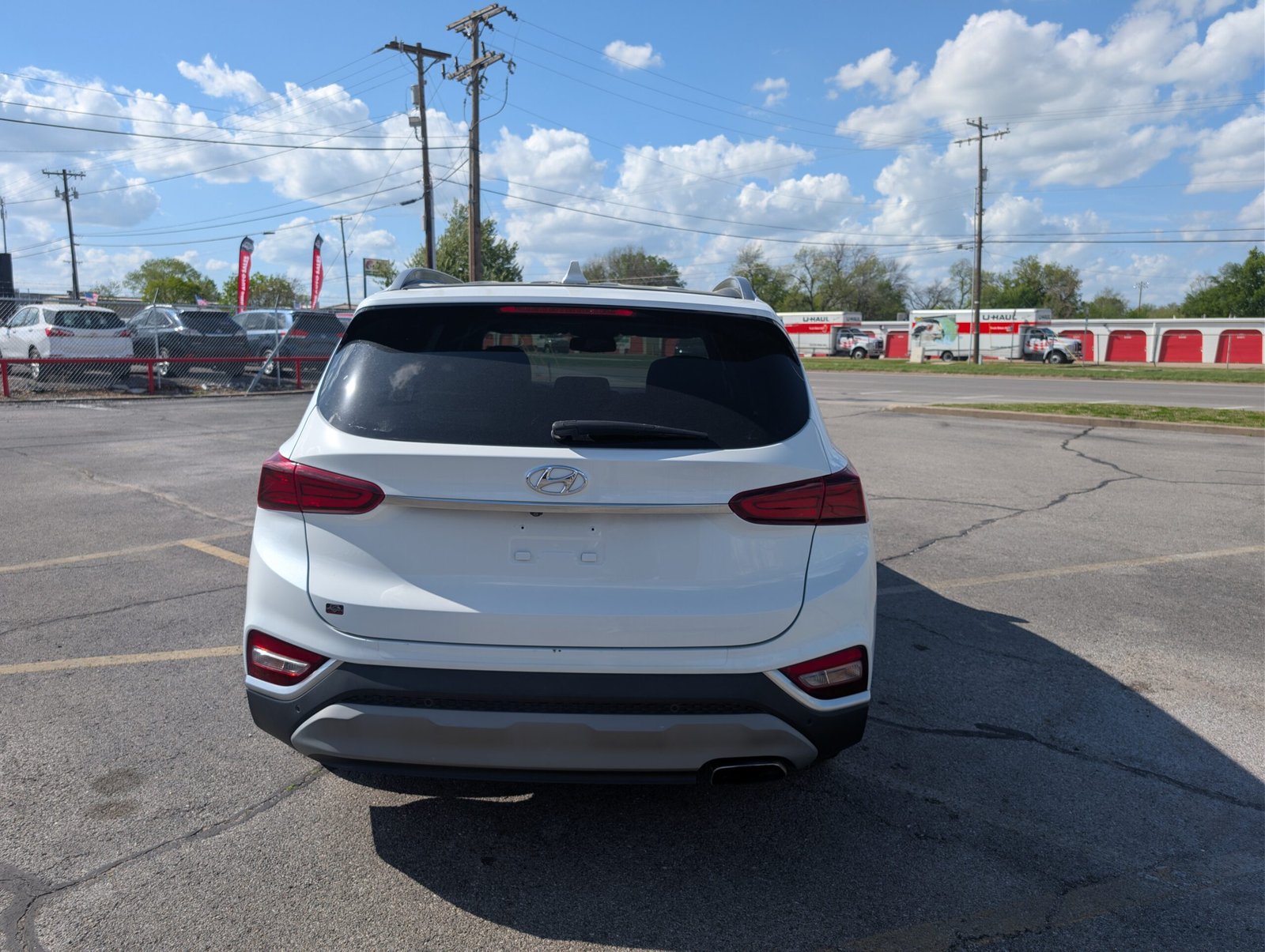 
								Hyundai Santa Fe 2019 full									