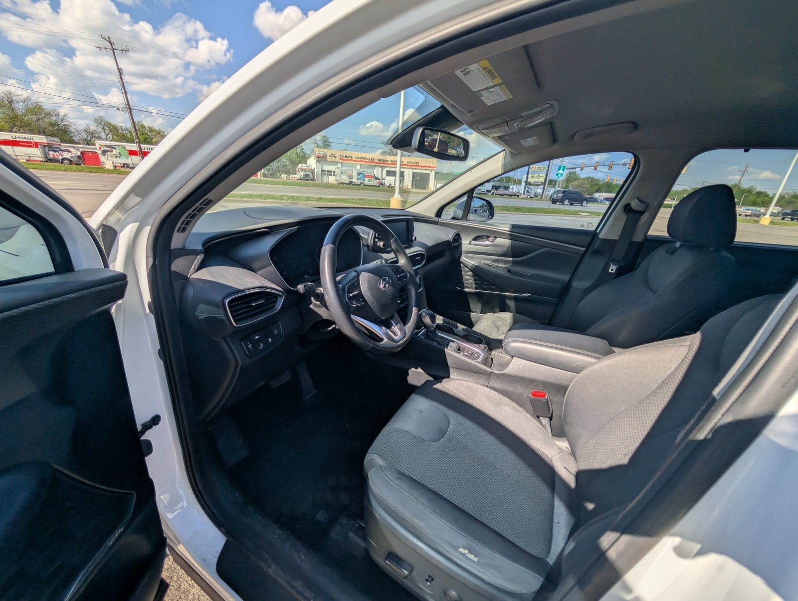 
								Hyundai Santa Fe 2019 full									
