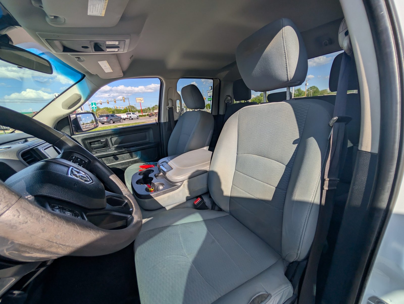 
								Ram 1500 V8 5.7 Liter Hemi full									