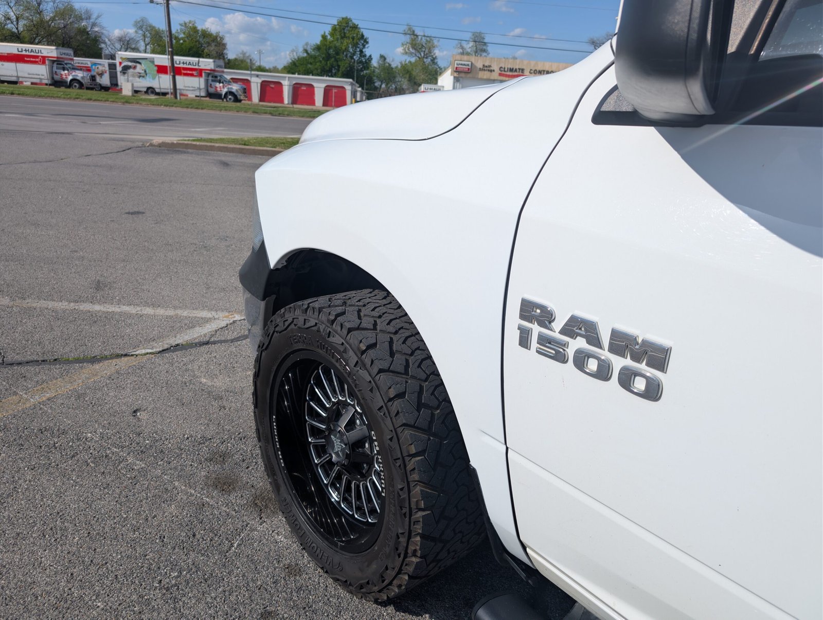 
								Ram 1500 V8 5.7 Liter Hemi full									