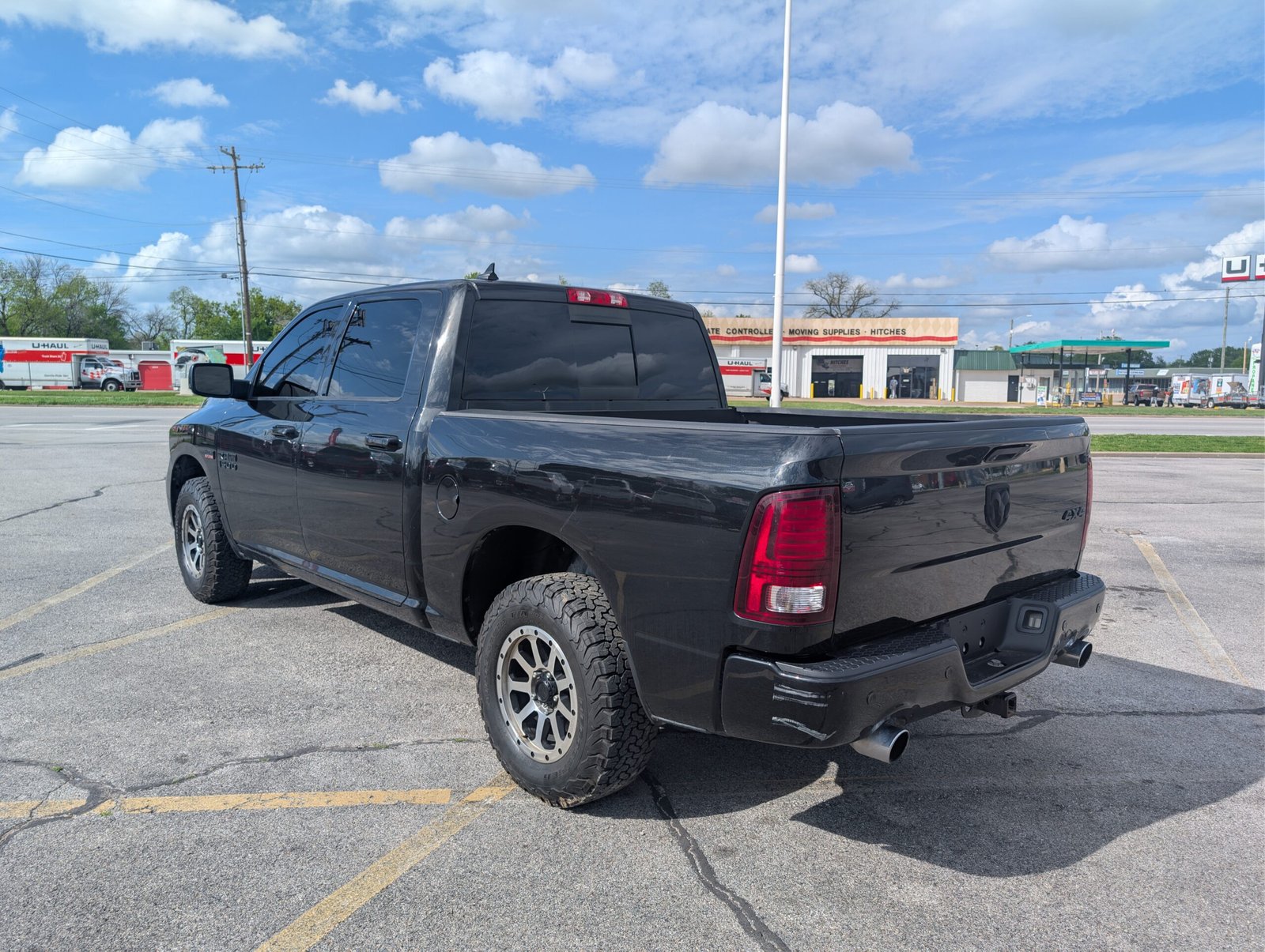 
								Ram 1500 V8 5.7 Liter Hemi full									