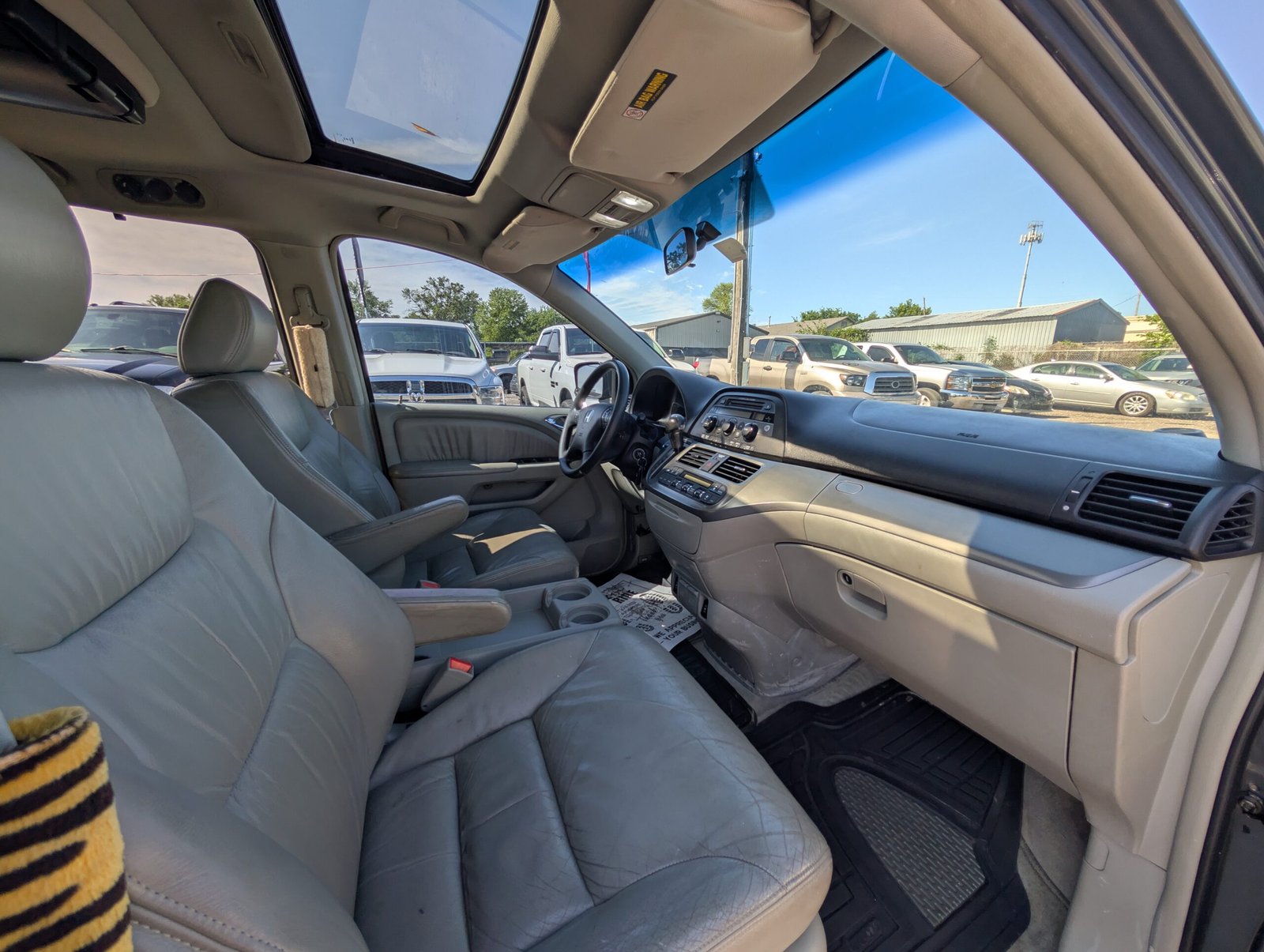 
								Honda Odyssey 2005 full									
