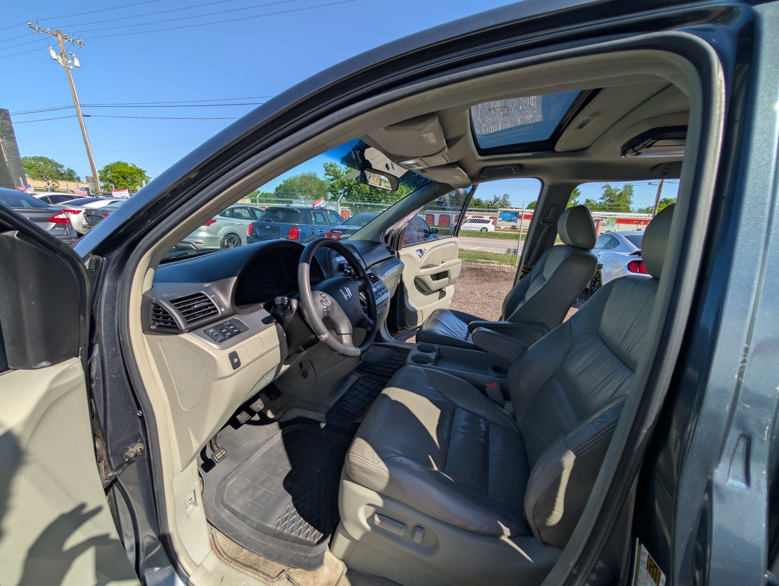
								Honda Odyssey 2005 full									