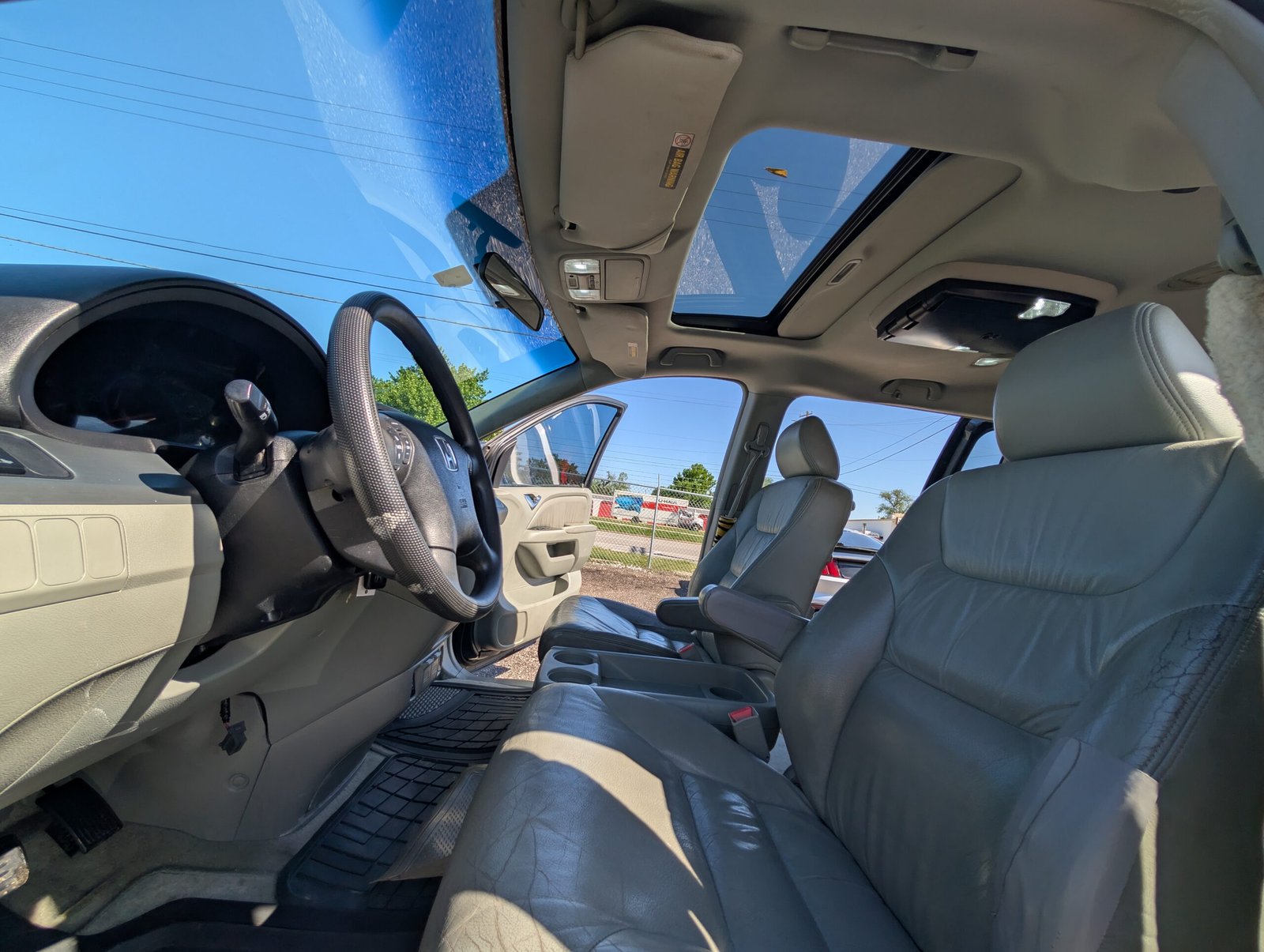 
								Honda Odyssey 2005 full									
