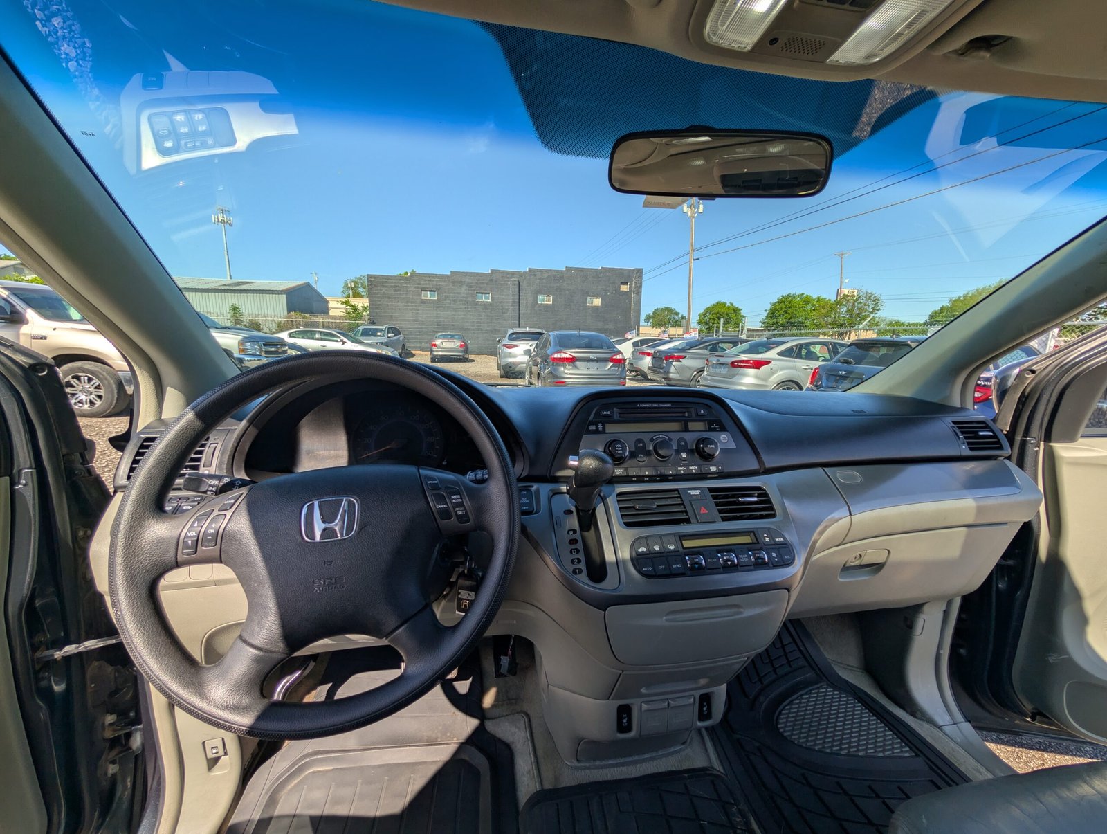 
								Honda Odyssey 2005 full									
