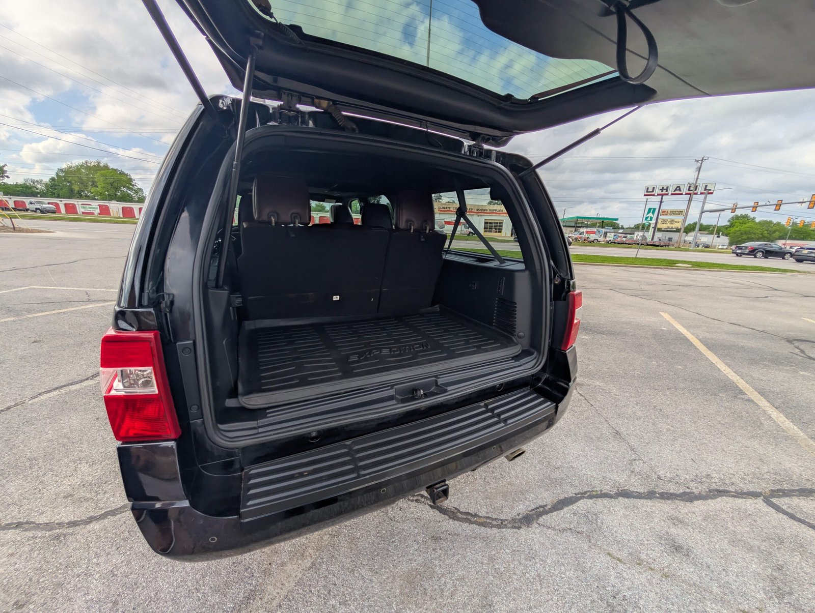 
								Ford Expedition 2017 full									