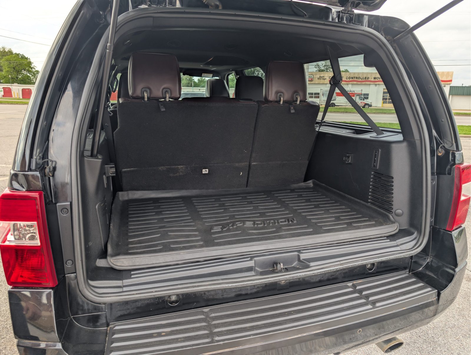 
								Ford Expedition 2017 full									