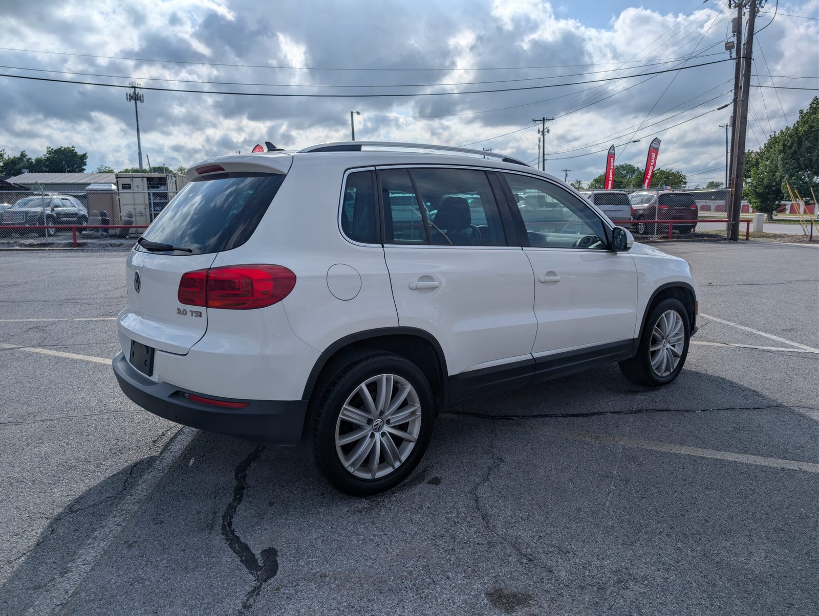 
								Volkswagen Tiguan 2013 full									