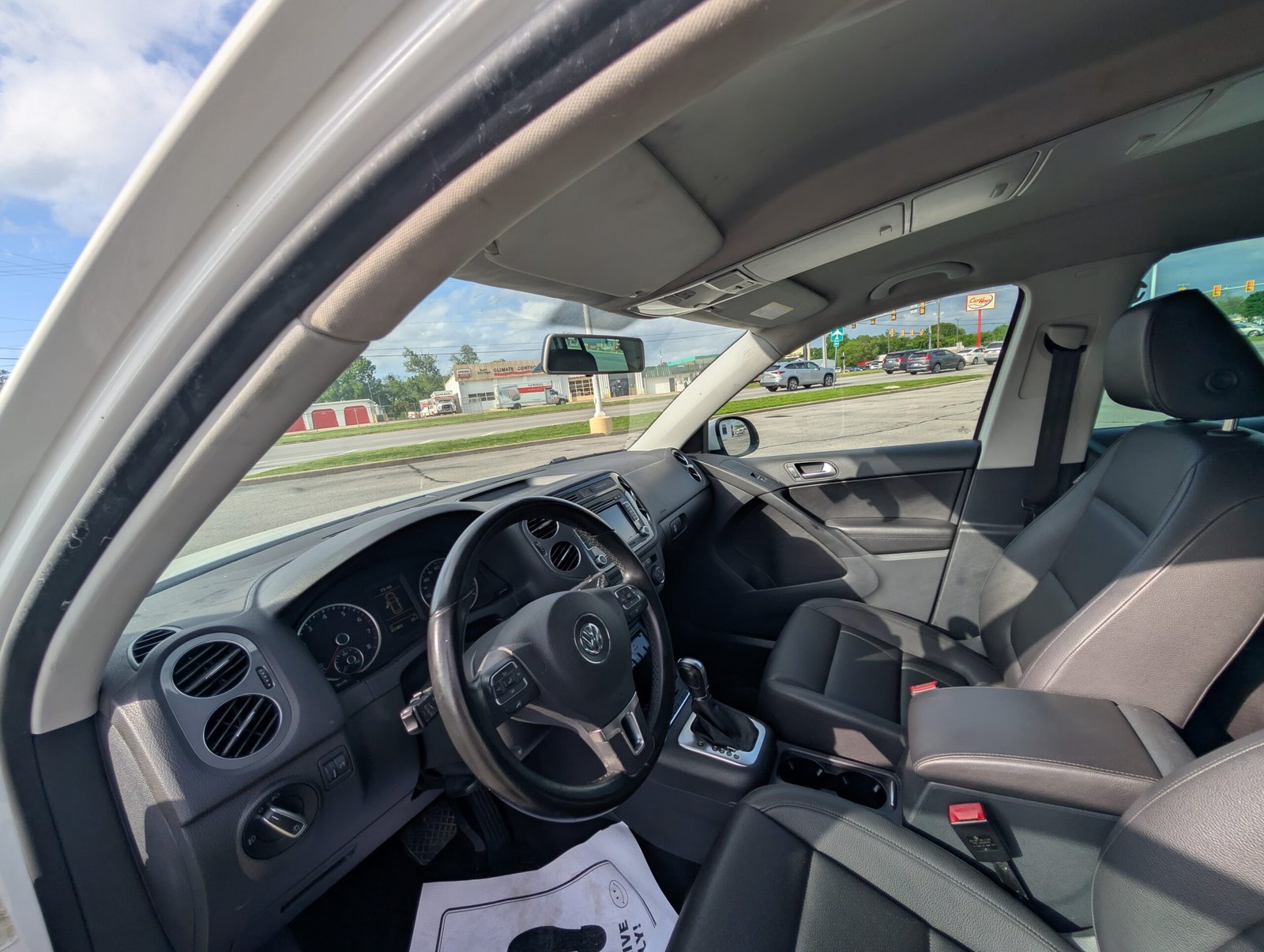 
								Volkswagen Tiguan 2013 full									