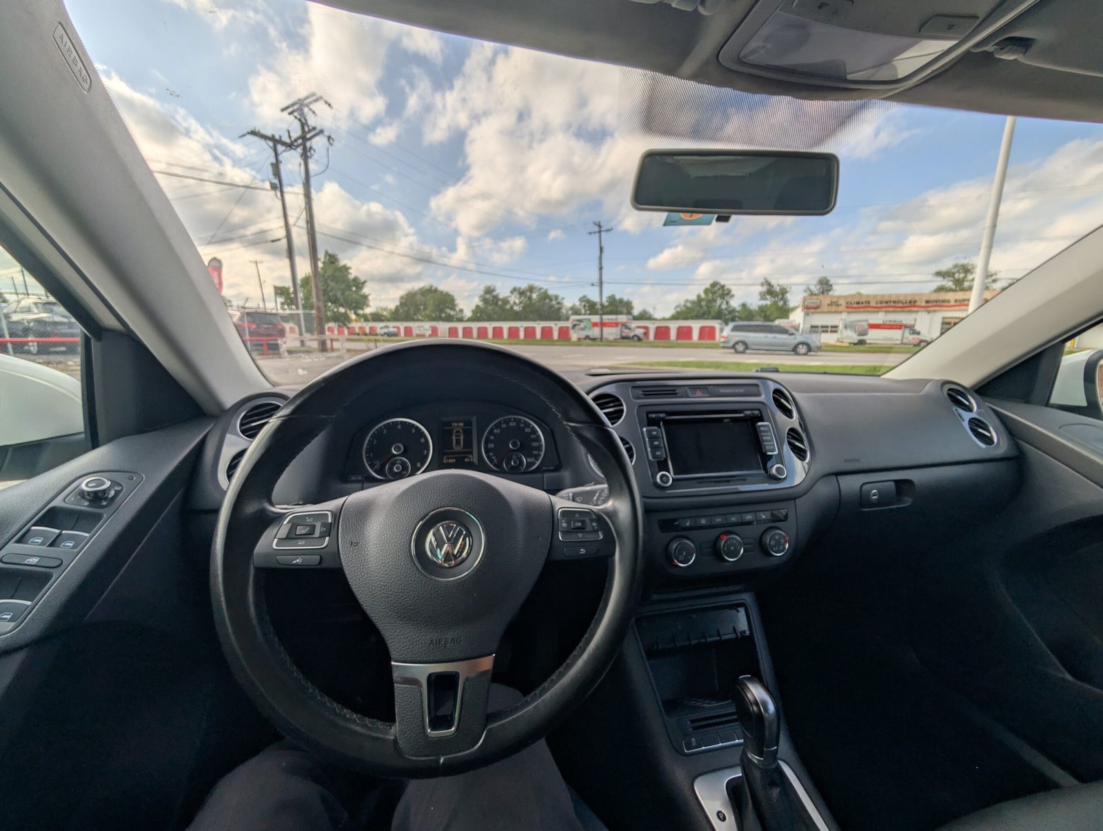
								Volkswagen Tiguan 2013 full									