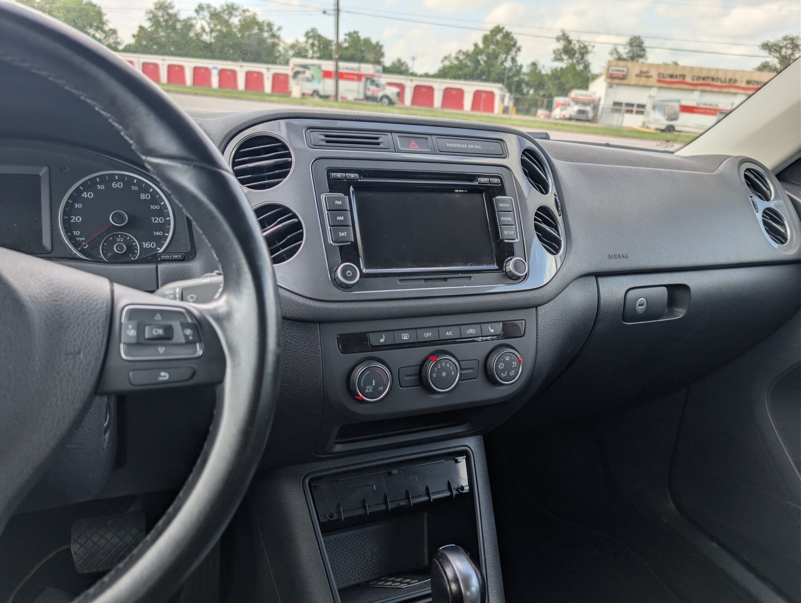 
								Volkswagen Tiguan 2013 full									
