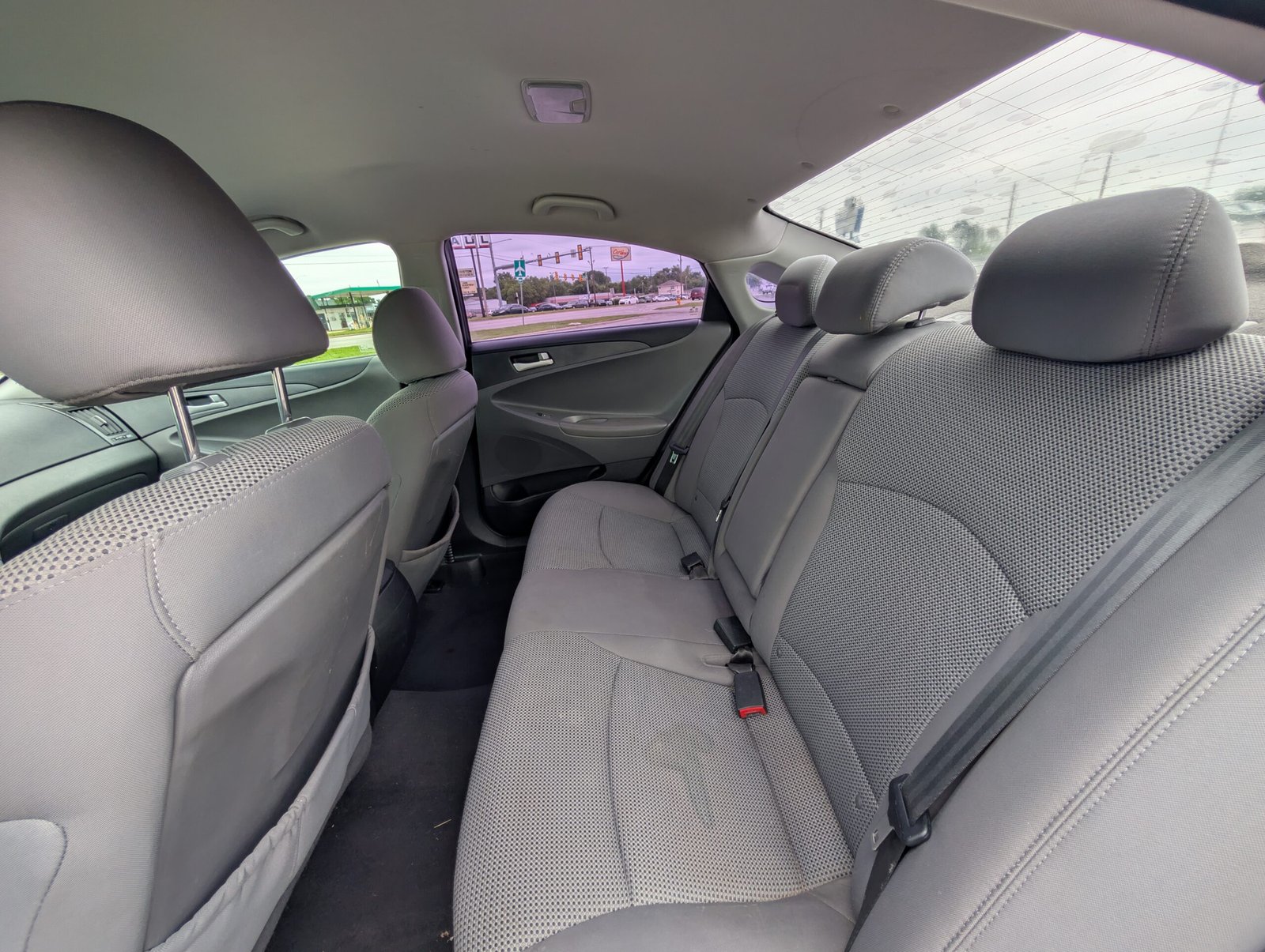 
								Hyundai Sonata 2012 full									