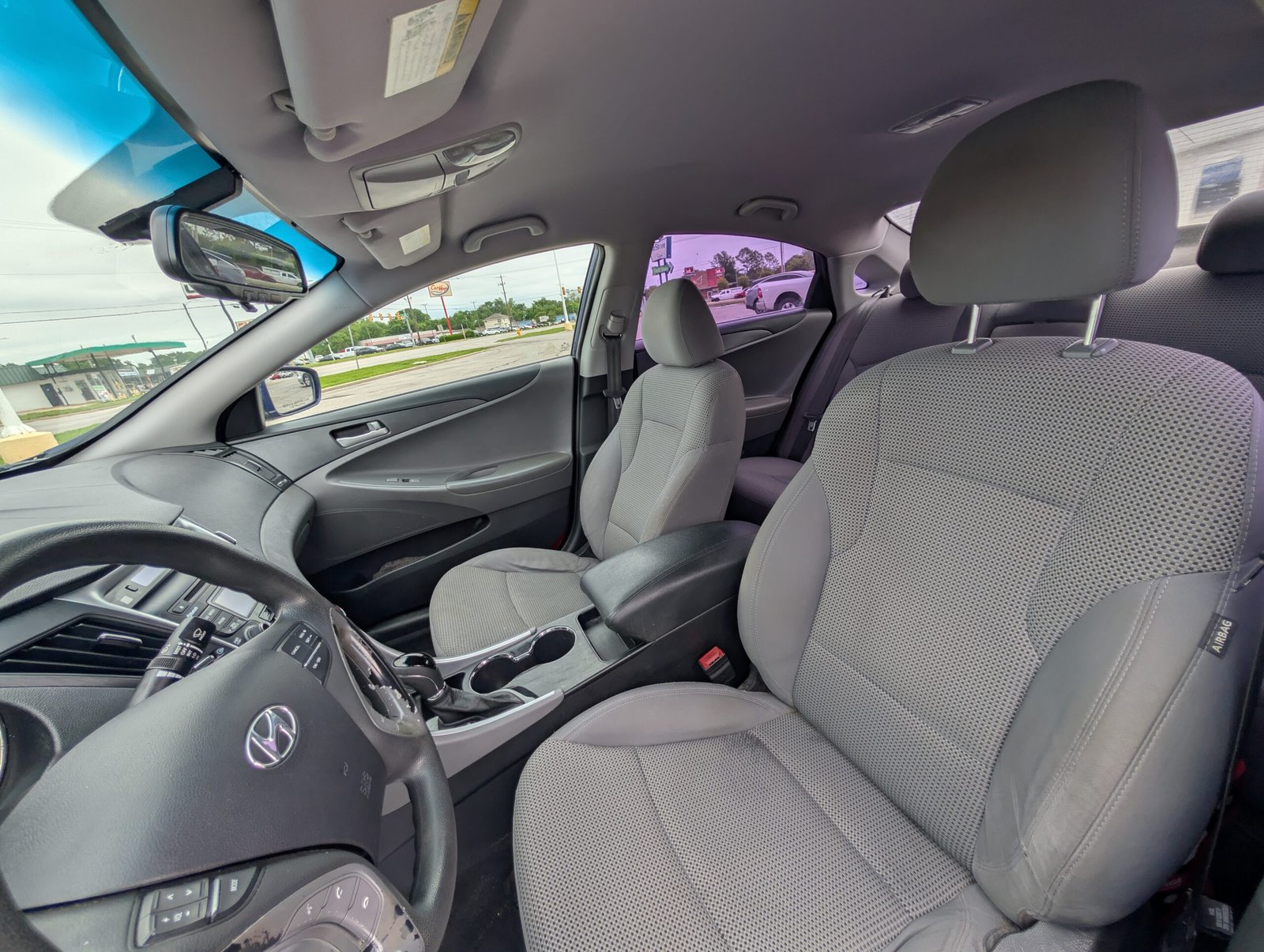 
								Hyundai Sonata 2012 full									