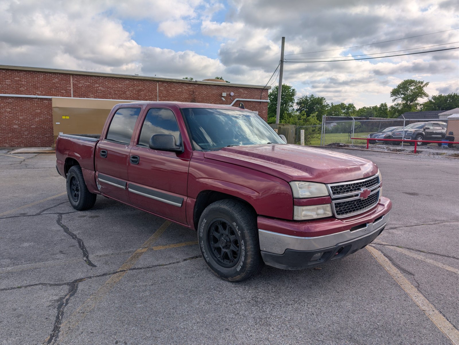 
								Chevrolet Silverado 2006 full									