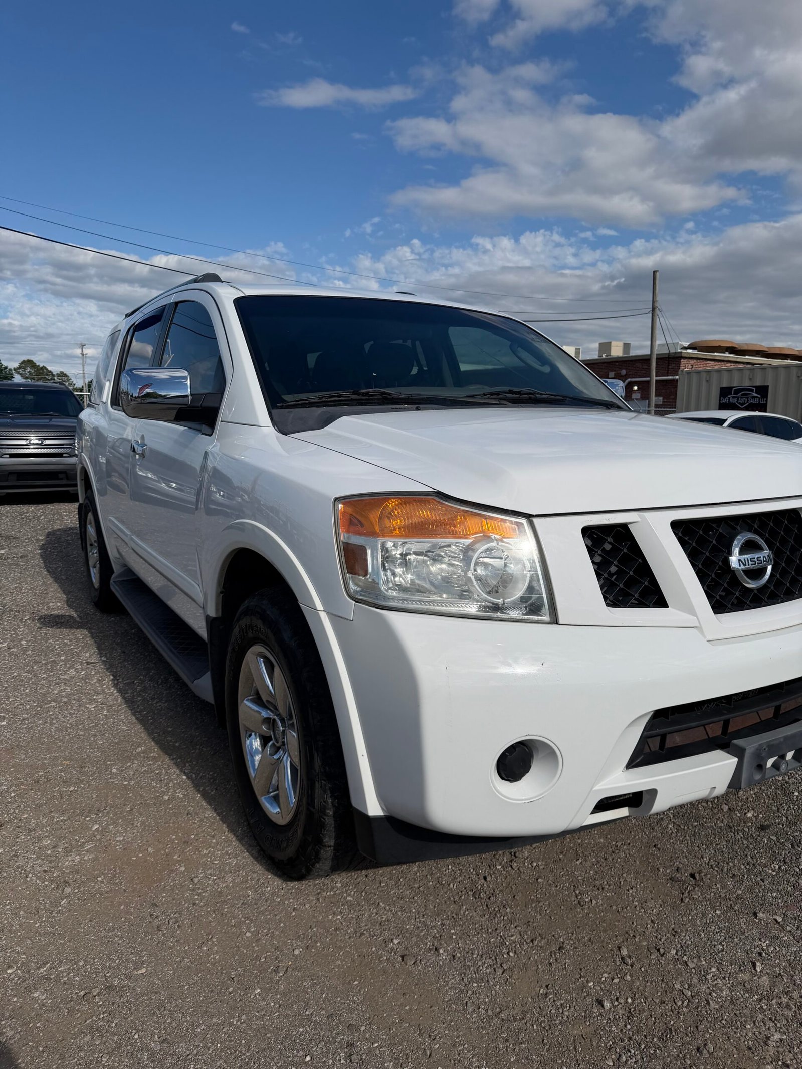 
								Nissan Armada 2012 full									