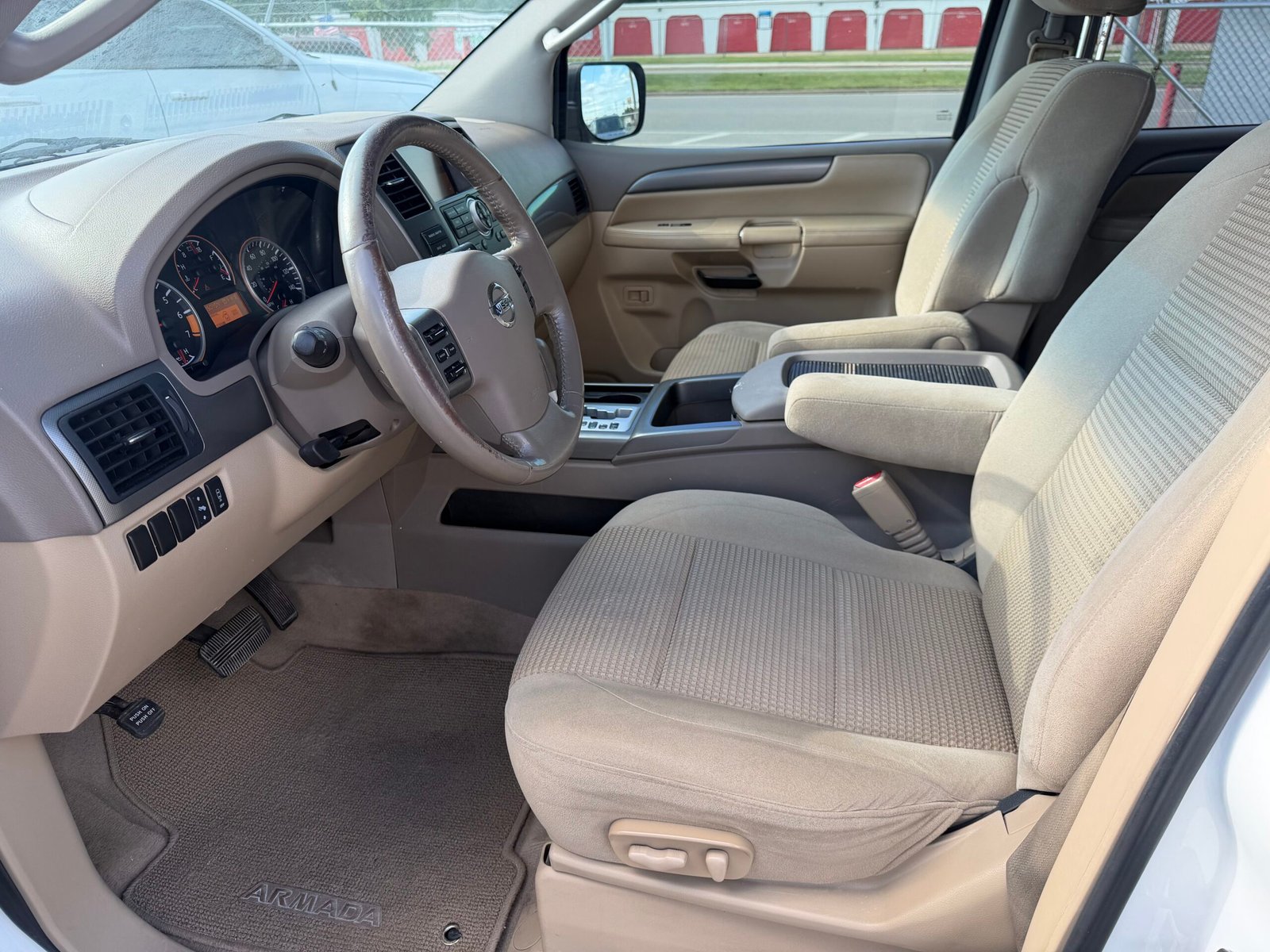 
								Nissan Armada 2012 full									