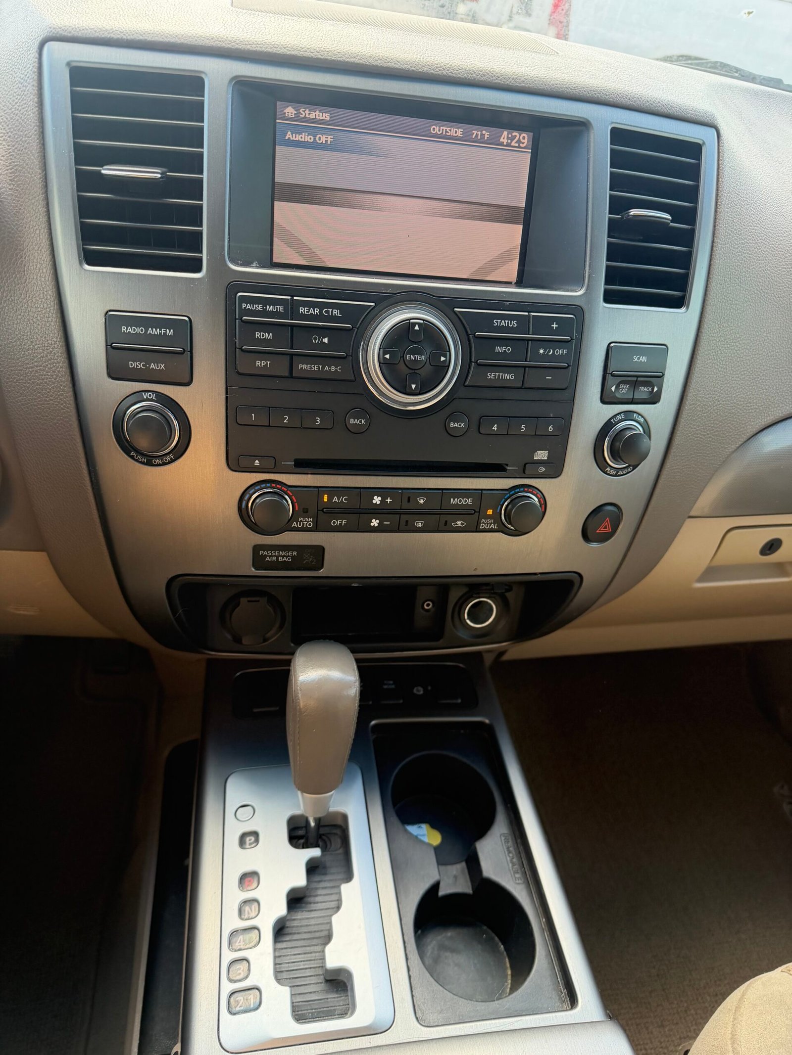 
								Nissan Armada 2012 full									