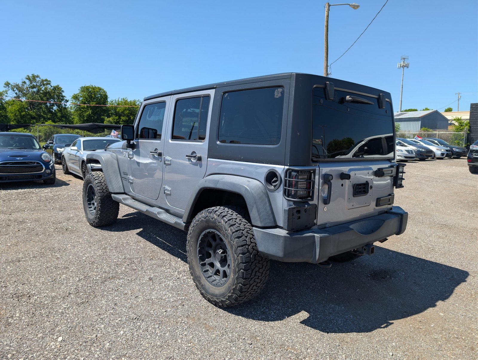 
								Jeep Wrangler 2017 full									