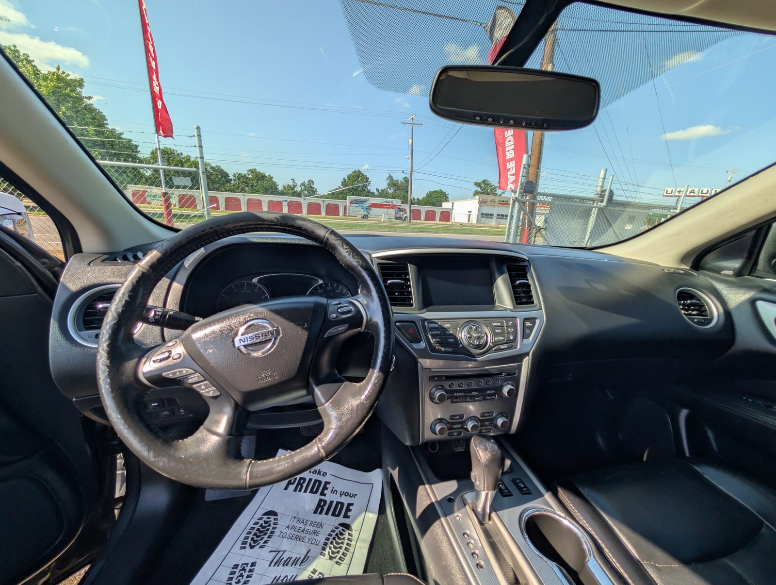 
								Nissan Pathfinder 2019 full									