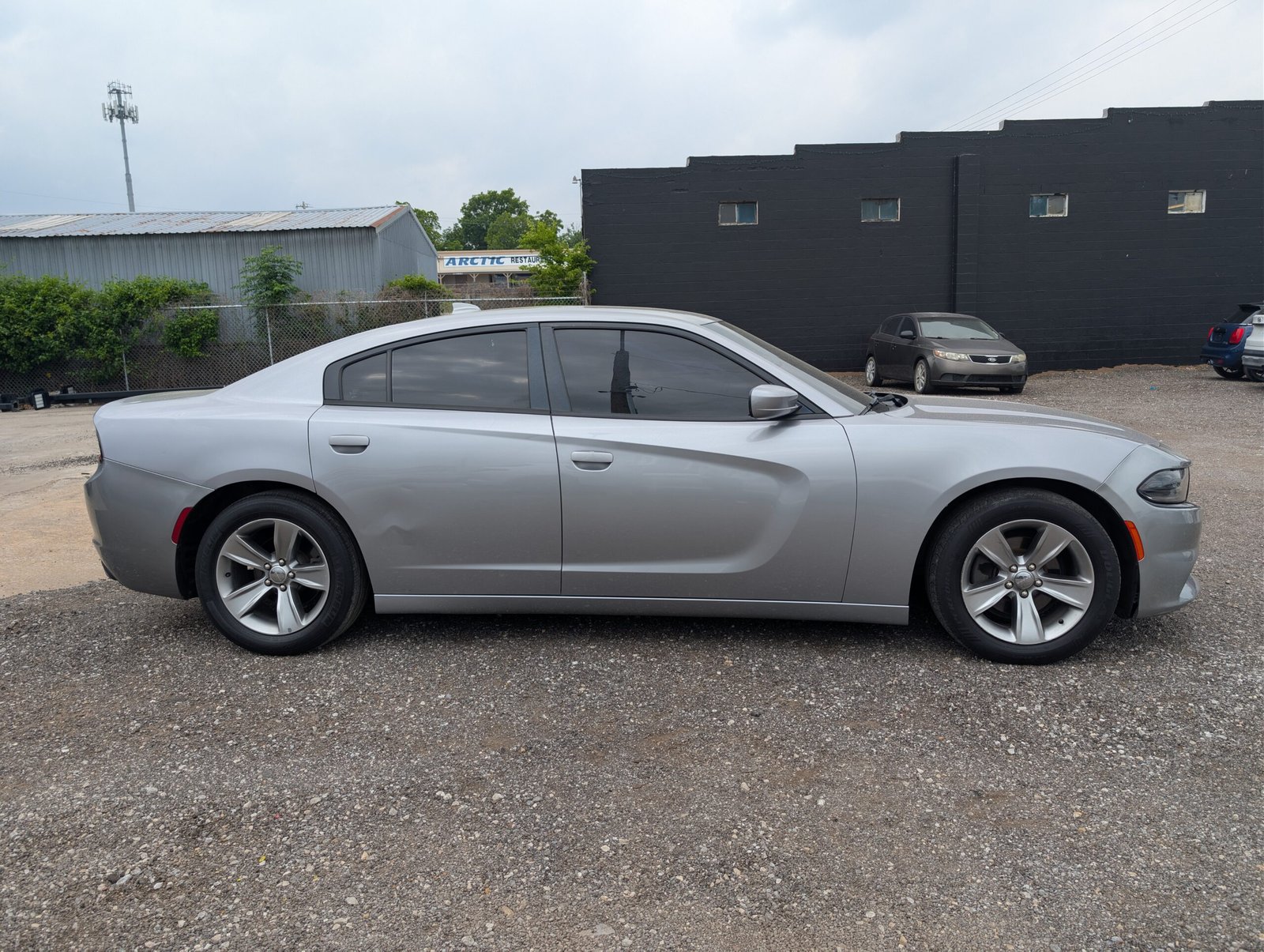 
								Dodge Charger 2016 full									