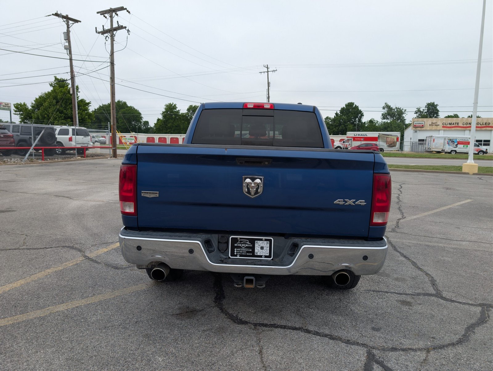 
								Ram 1500 V8 Hemi 2011 full									