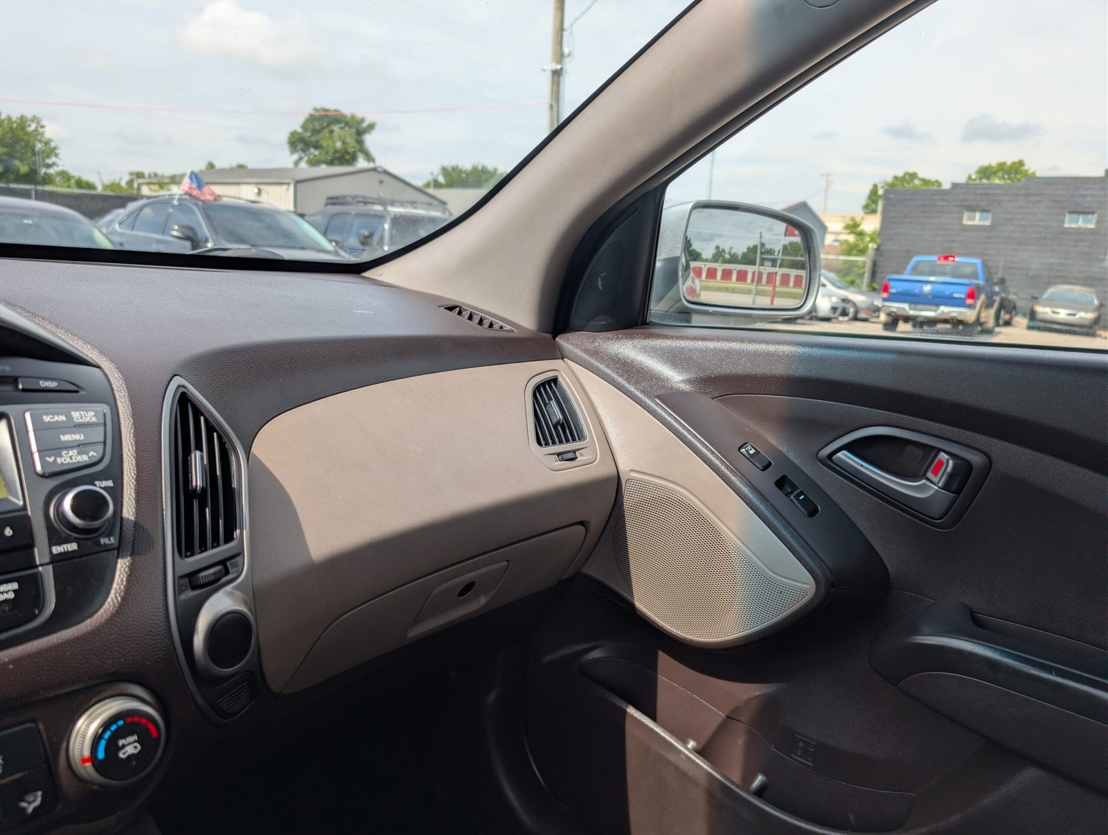 
								Hyundai Tucson 2014 full									