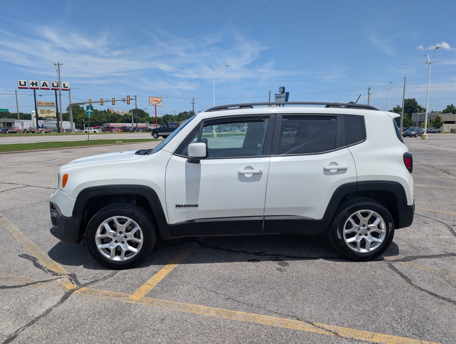 
								Jeep Renegade 2015 full									