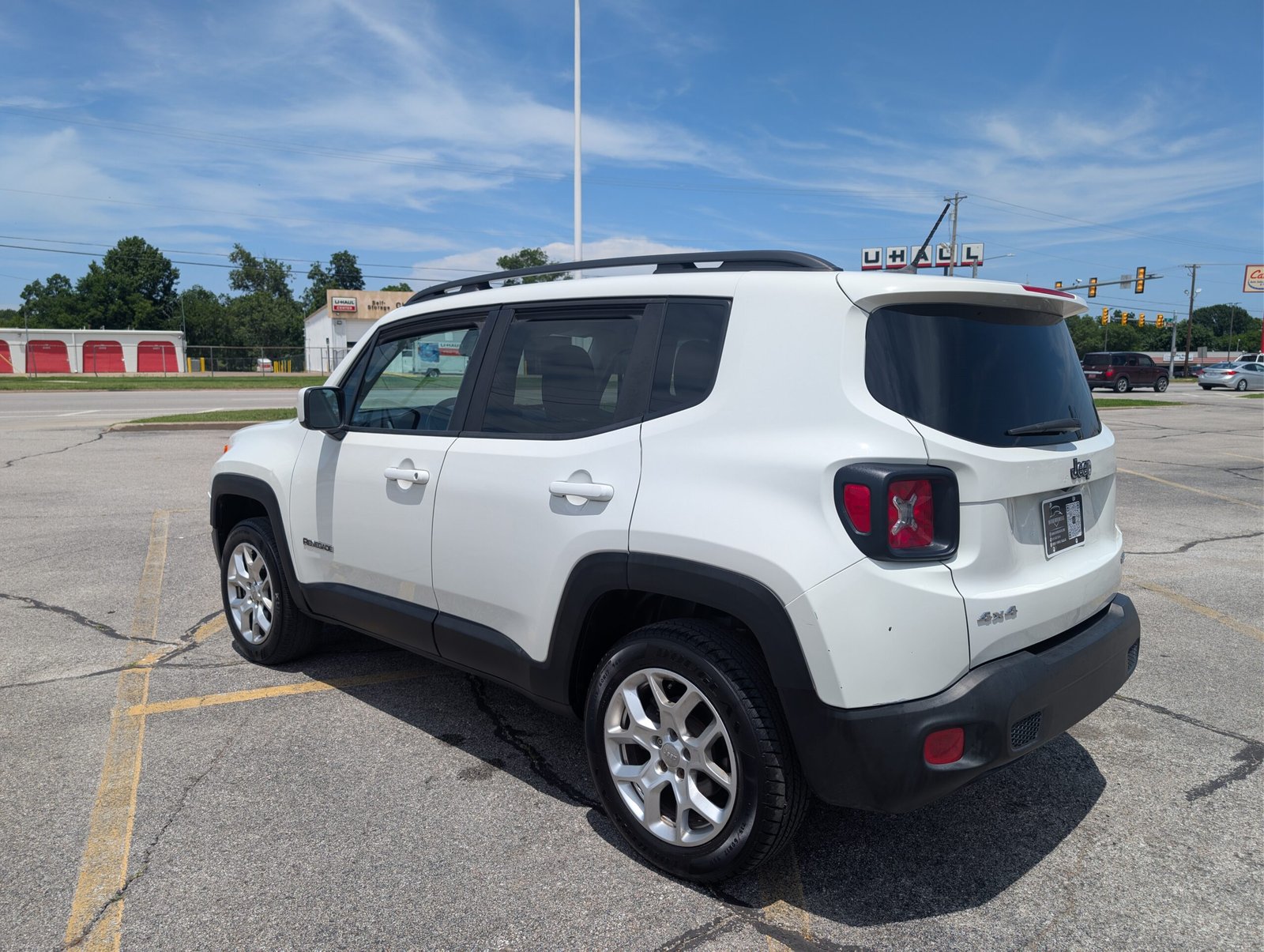 
								Jeep Renegade 2015 full									