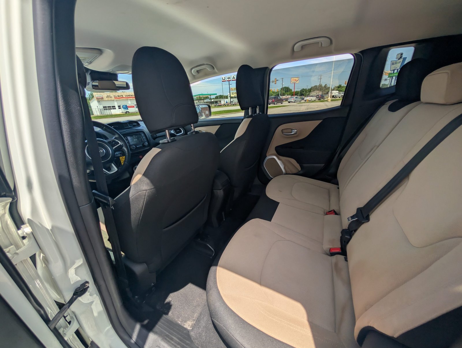 
								Jeep Renegade 2015 full									