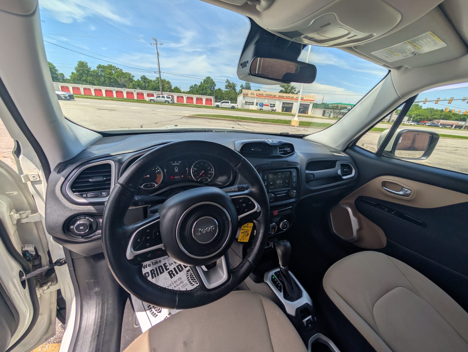 
								Jeep Renegade 2015 full									