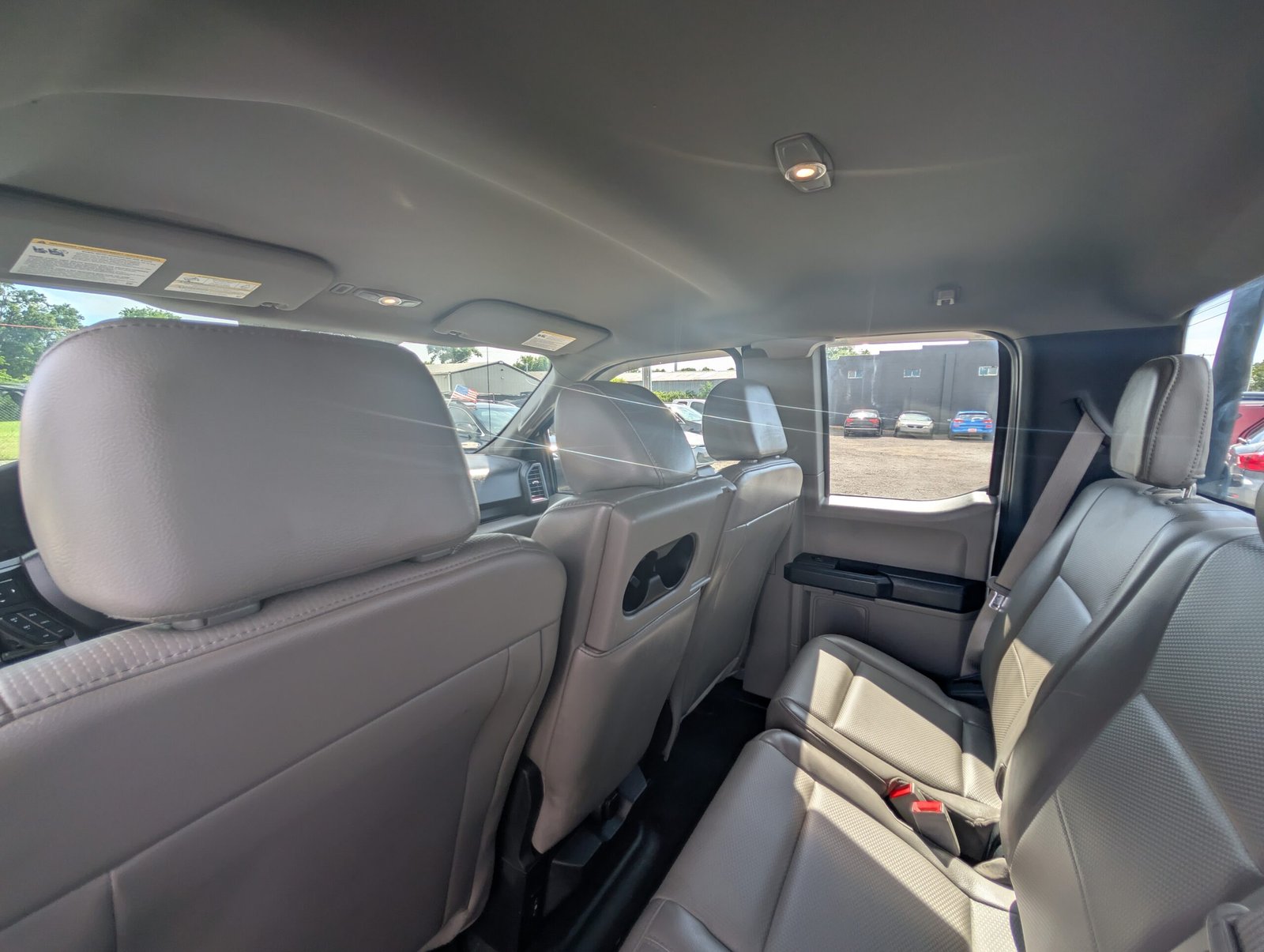 
								Ford F150 XL 3.3L V6 full									