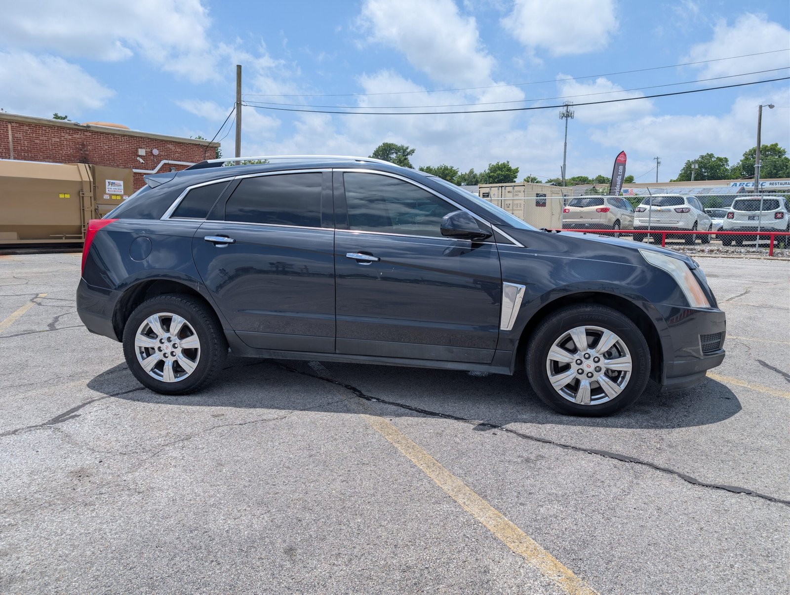 
								Cadillac SRX 2016 full									