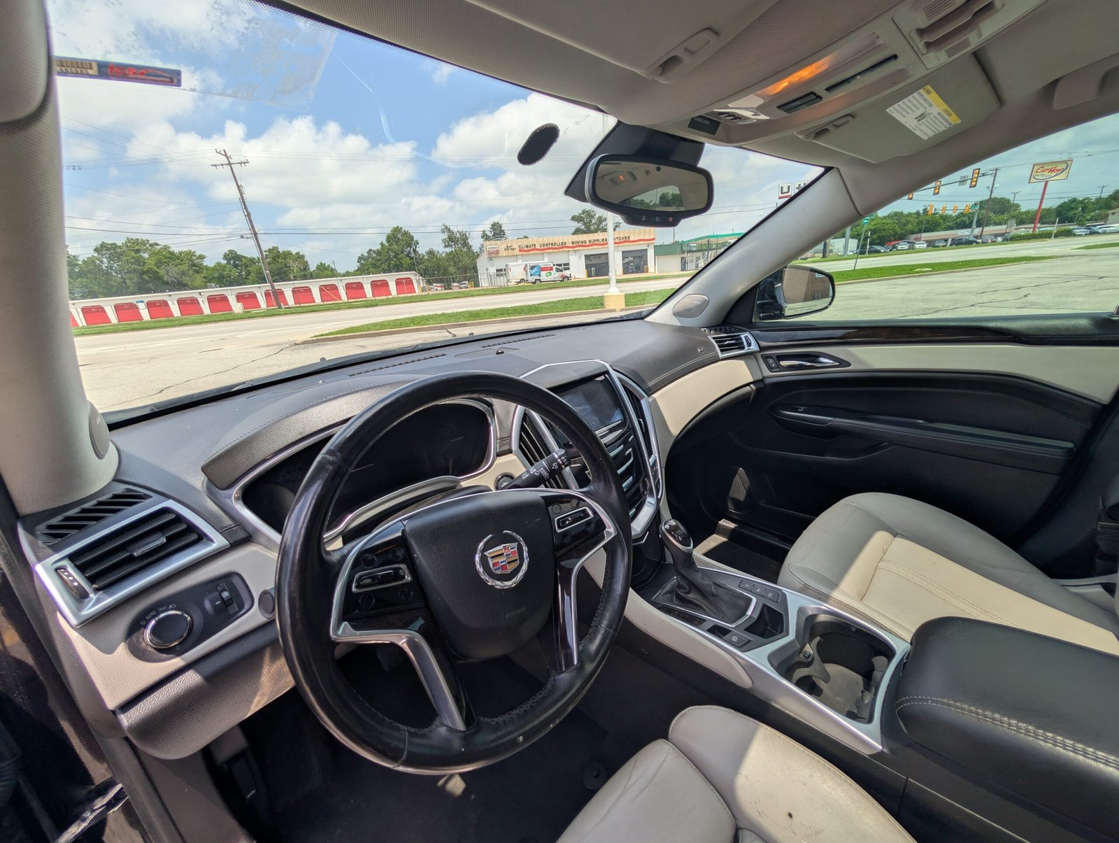 
								Cadillac SRX 2016 full									