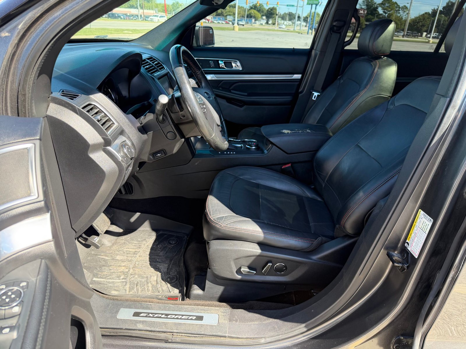 
								Ford explorer sport v6 2016 full									