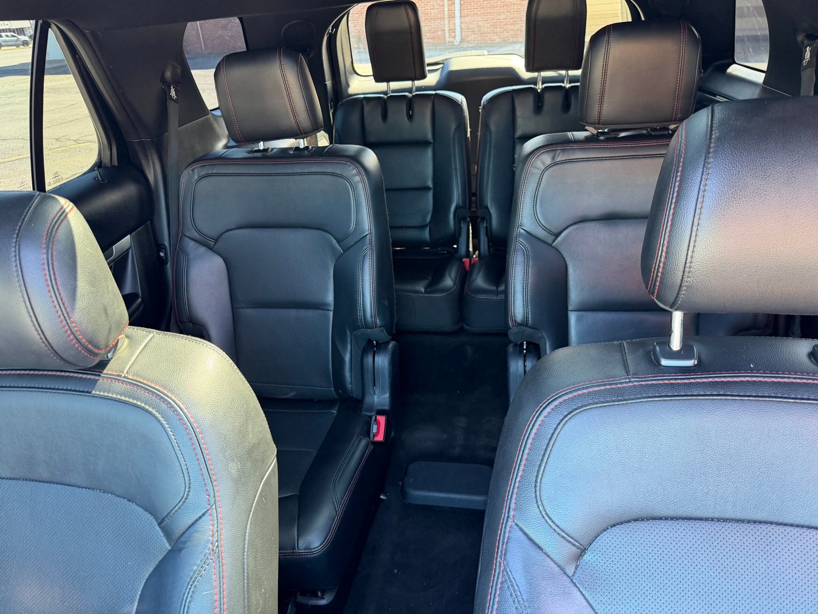 
								Ford explorer sport v6 2016 full									