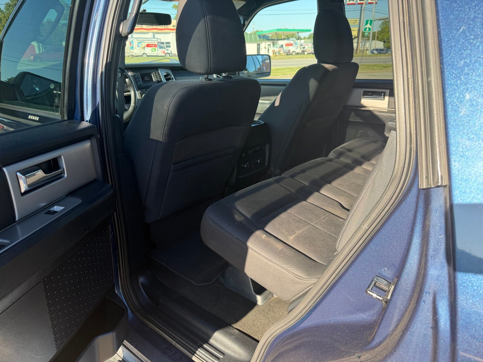 
								Ford Expedition xlt 2017 full									