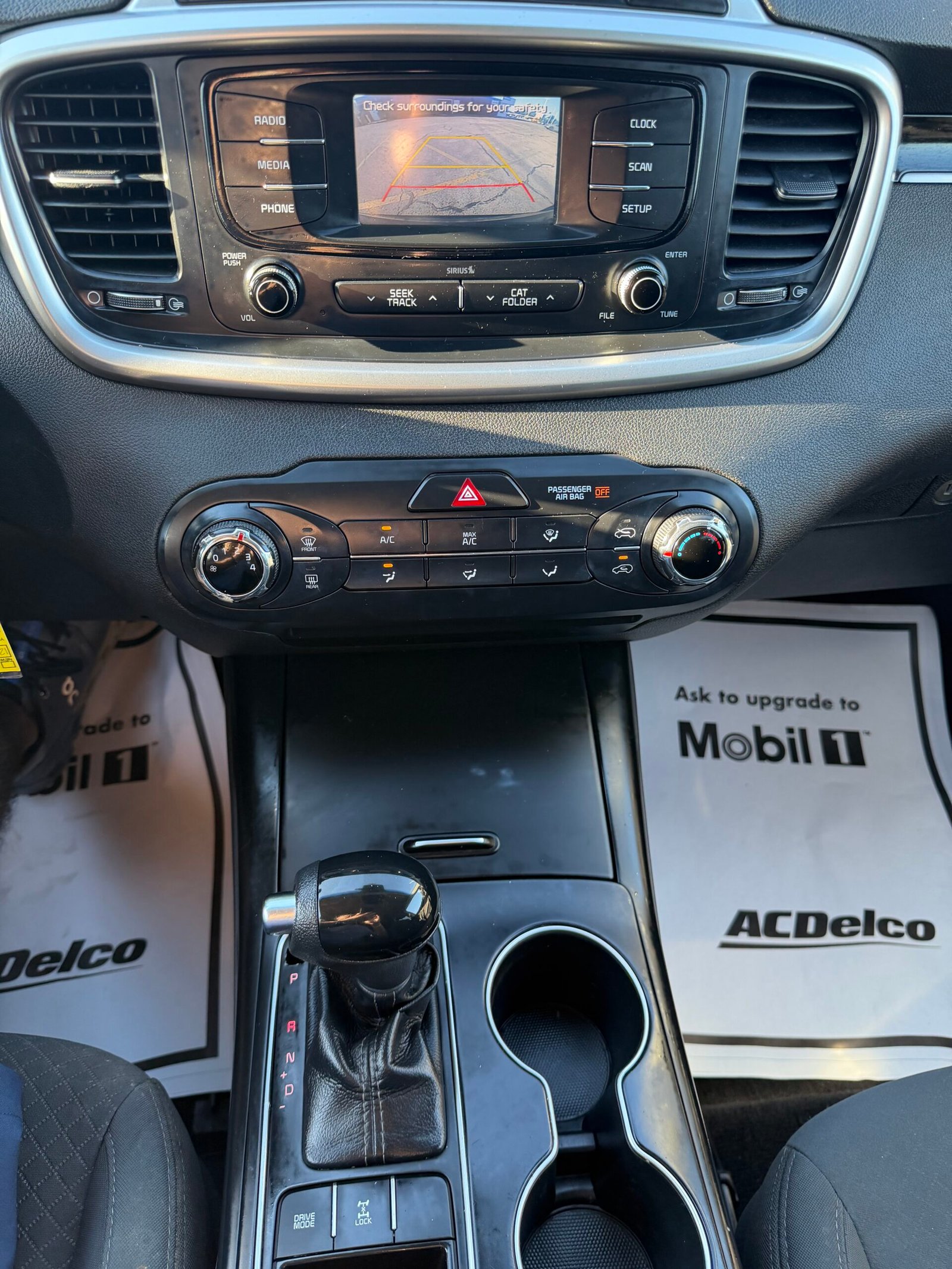 
								2016 Kia Sorrento full									