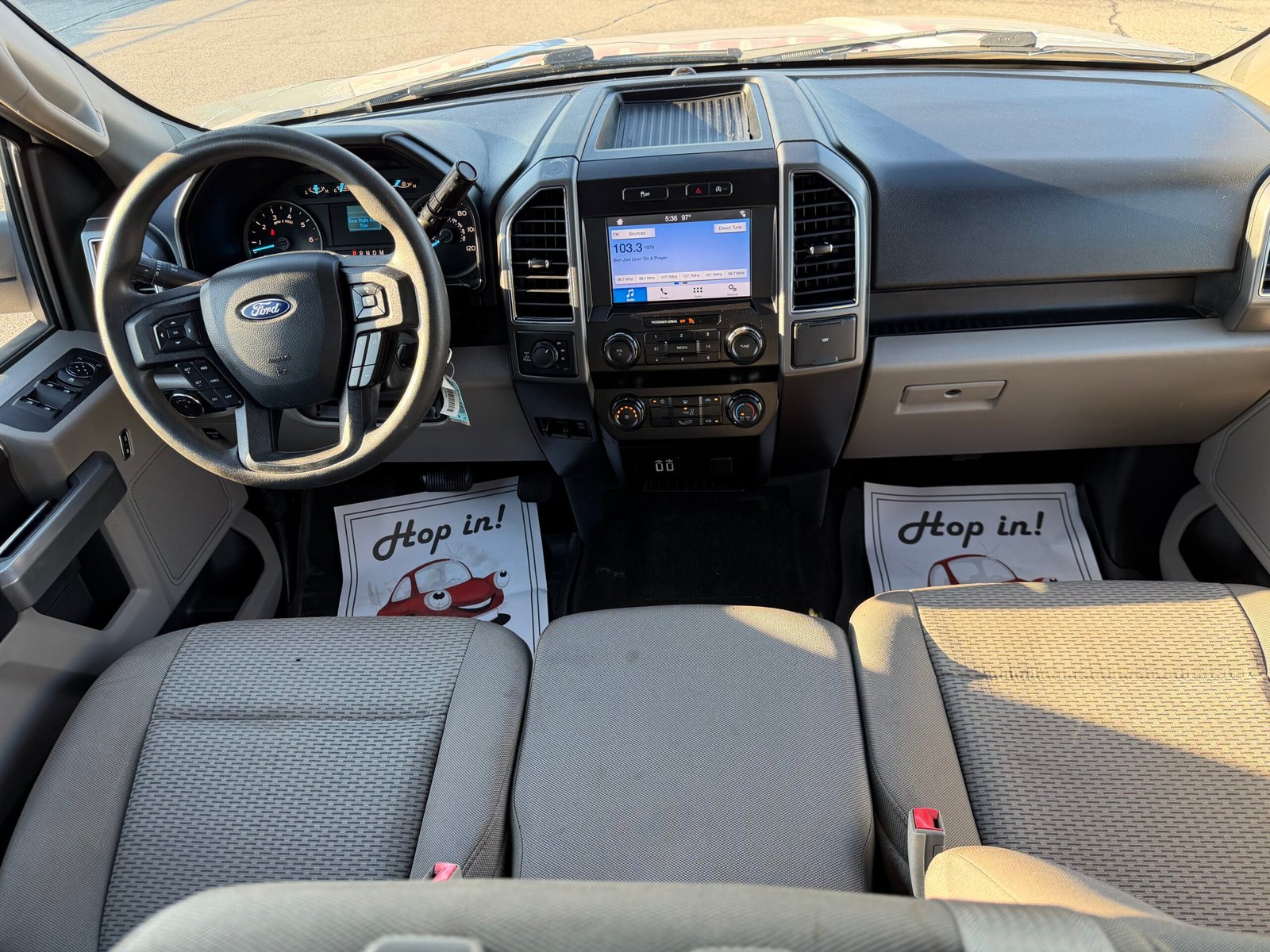 
								2019 Ford F150 XLT full									