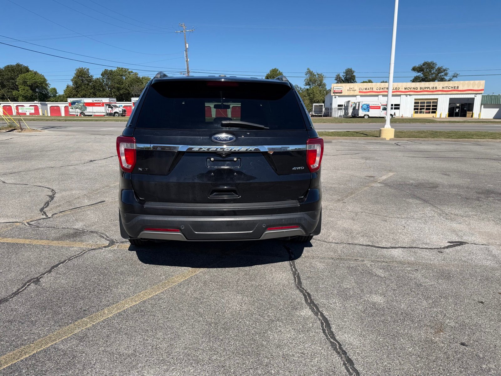 
								2019 Ford Explorer XLT full									