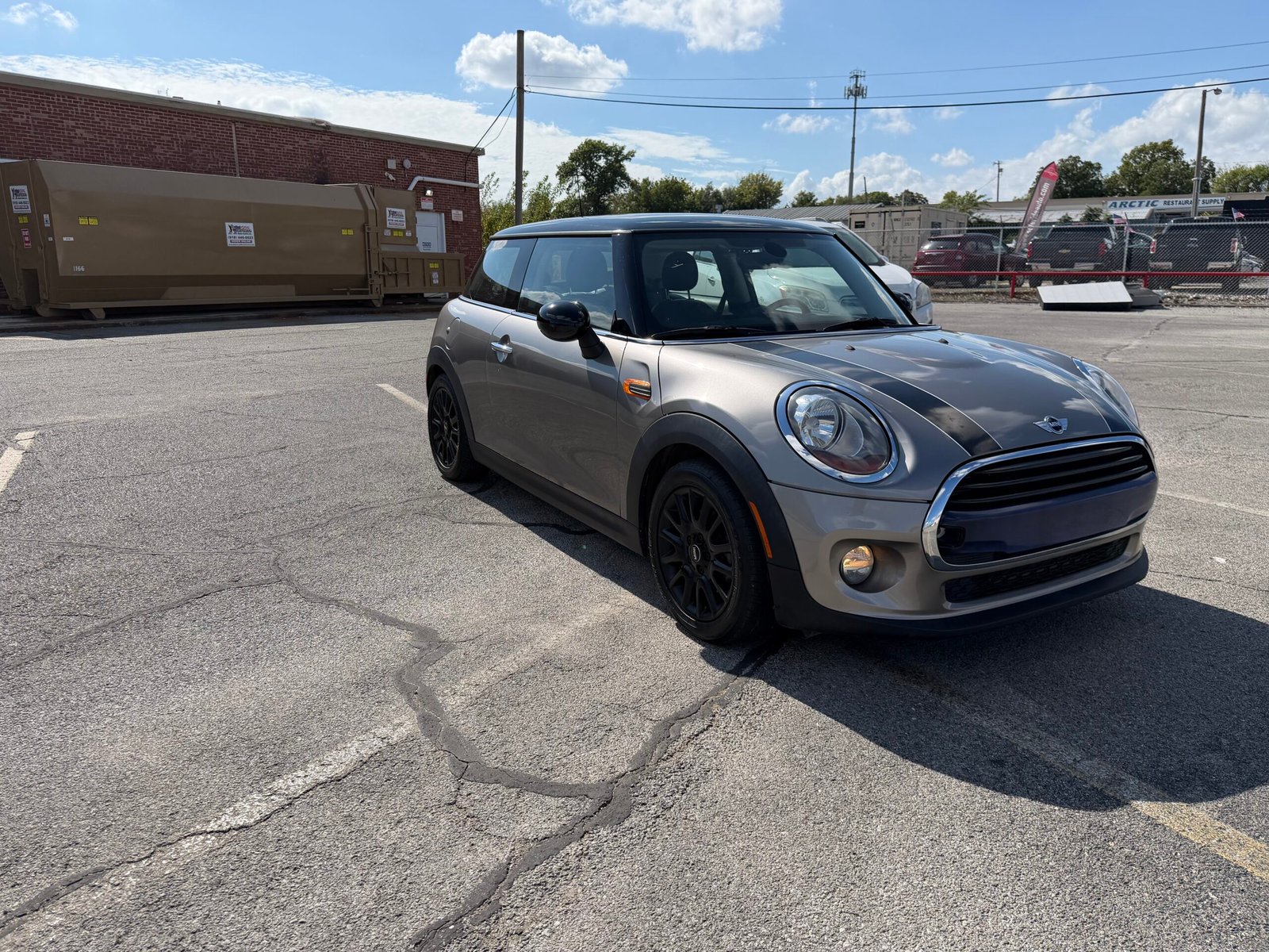 
								2018 Mini Cooper full									