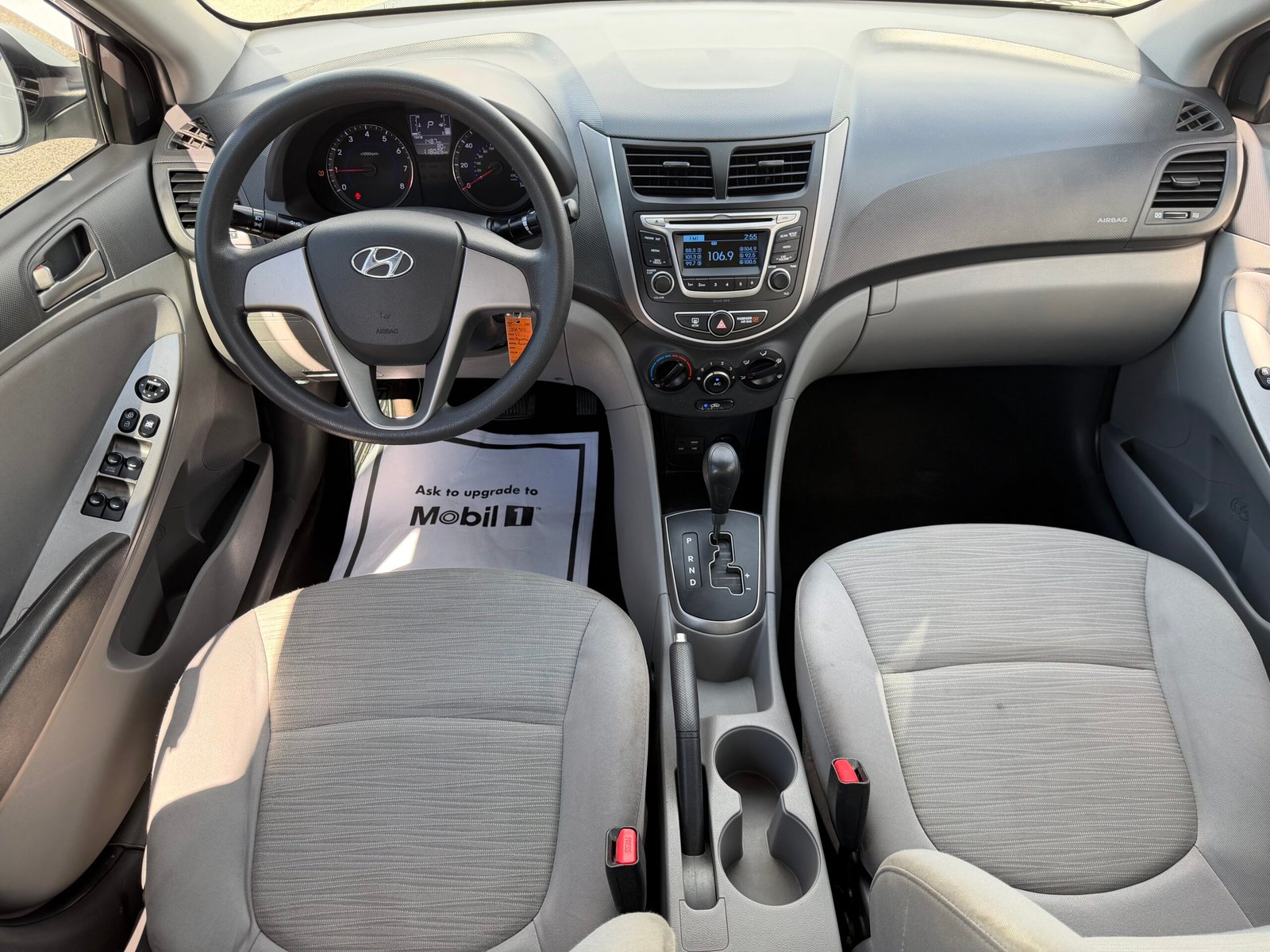 
								2017 Hyundai Accent full									