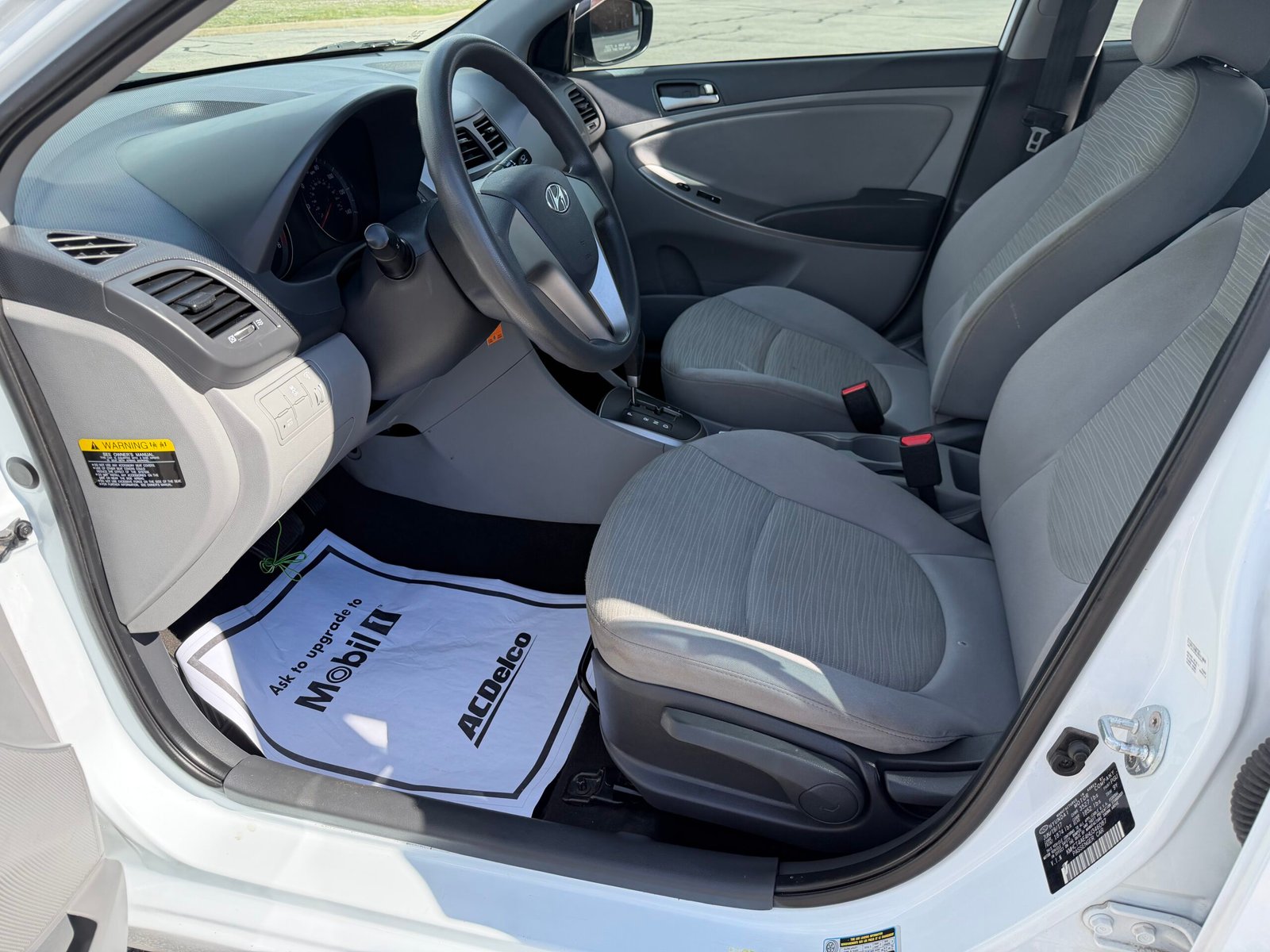 
								2017 Hyundai Accent full									
